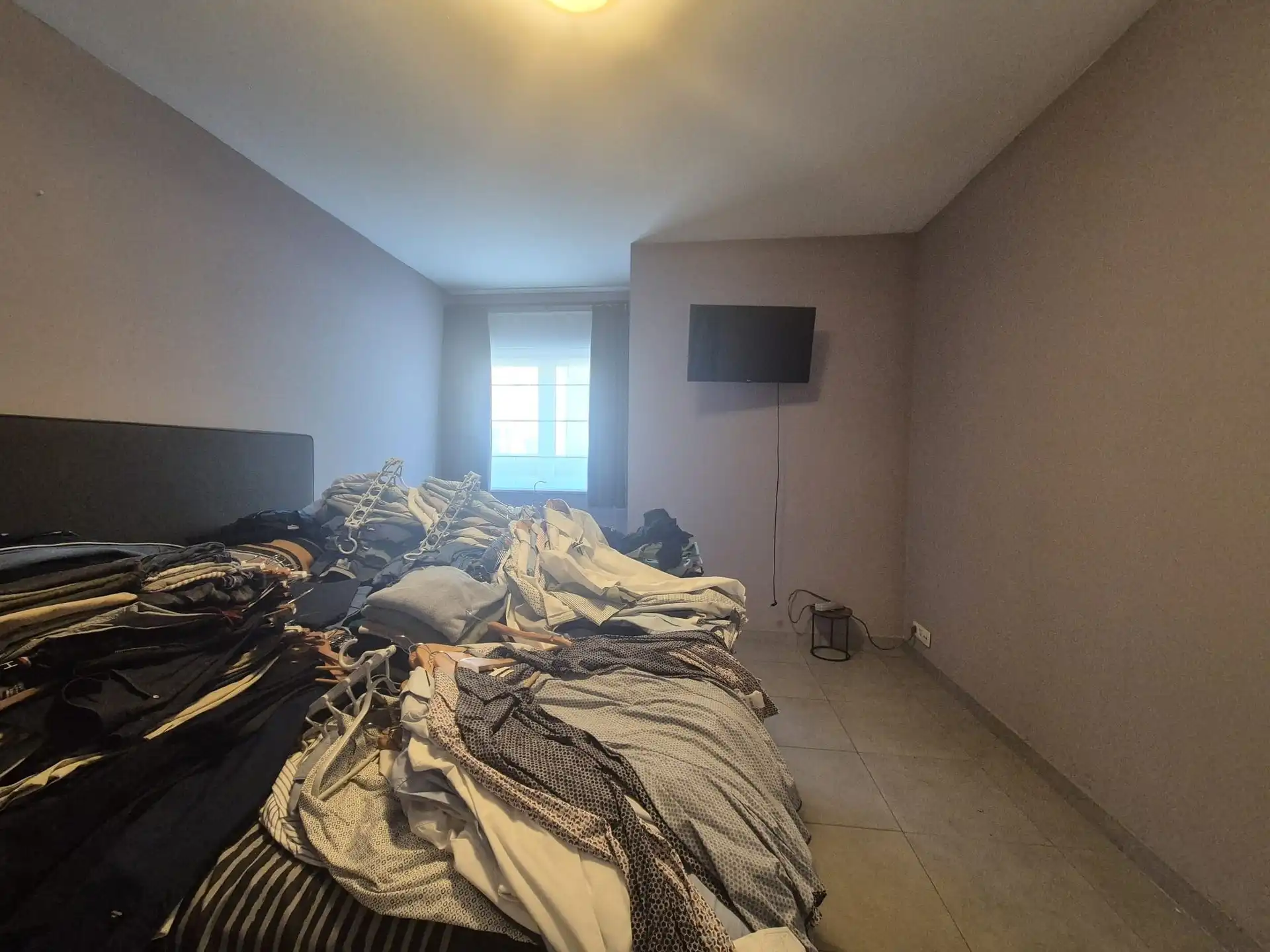 Ruim gelijkvloers villa appartement gelegen in afgesloten residentie.  foto 14