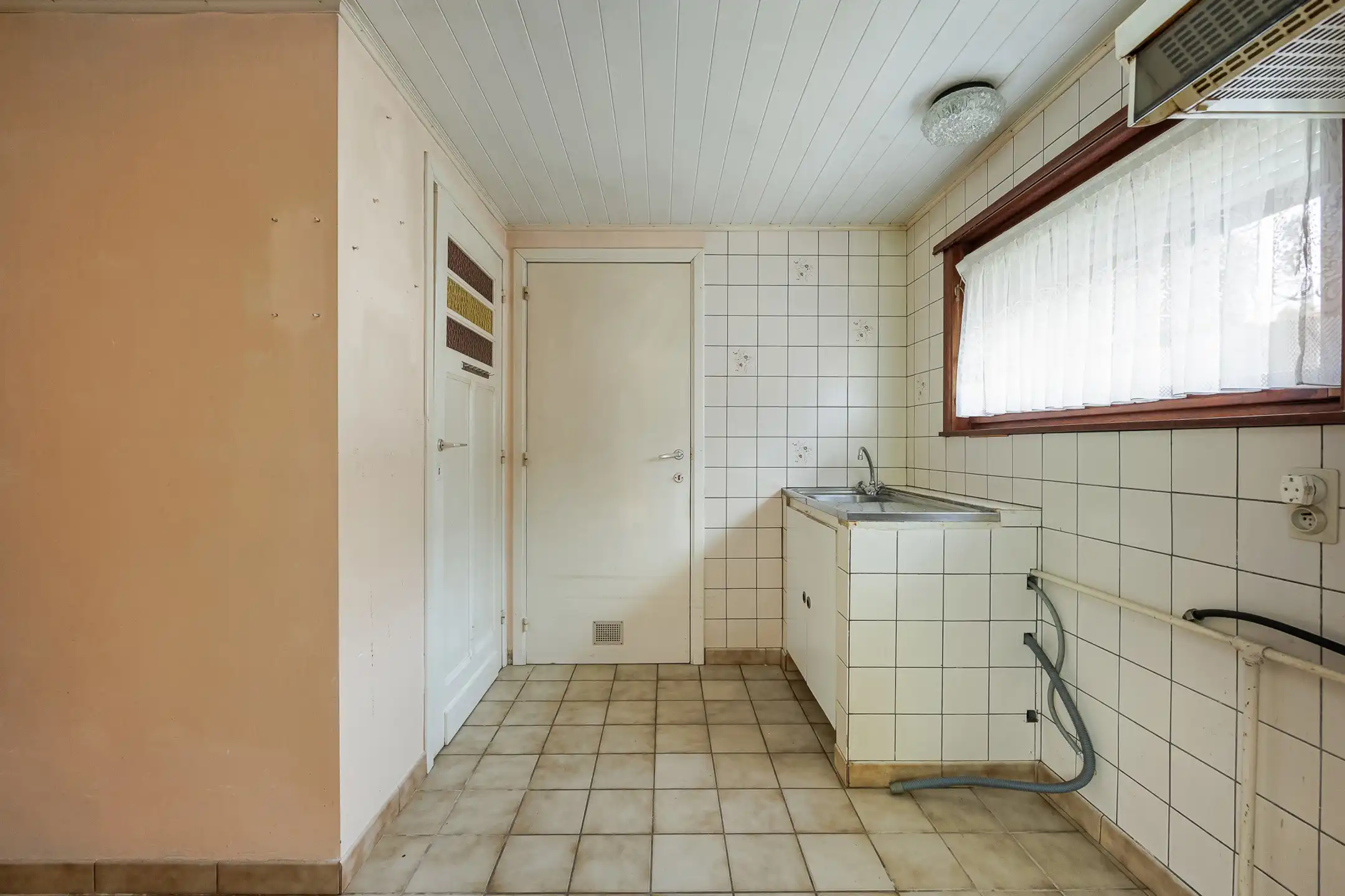 Te renoveren woning op mooi perceel van 1.519 m² (Zuid) foto 12