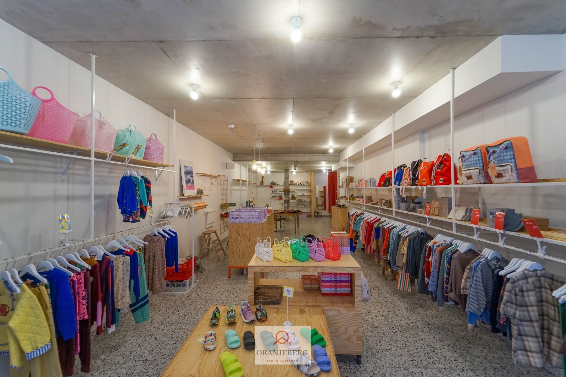 Gerenoveerd handelspand vlakbij Vrijdagsmarkt foto 7