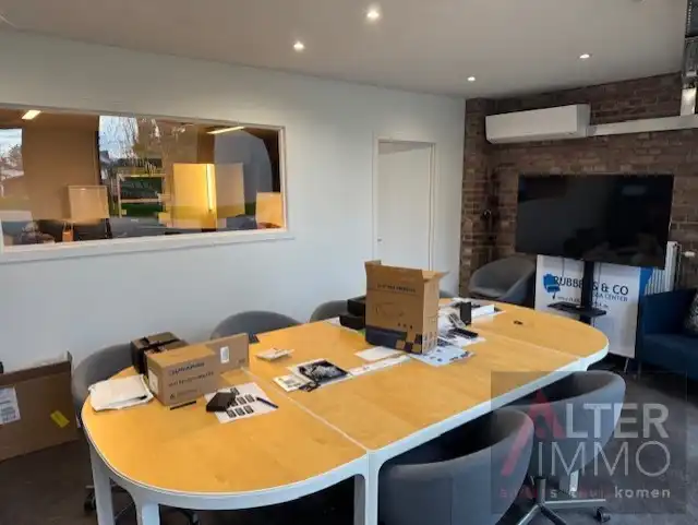 Kantoorruimte 60m² in bedrijfspand op top locatie! foto 2