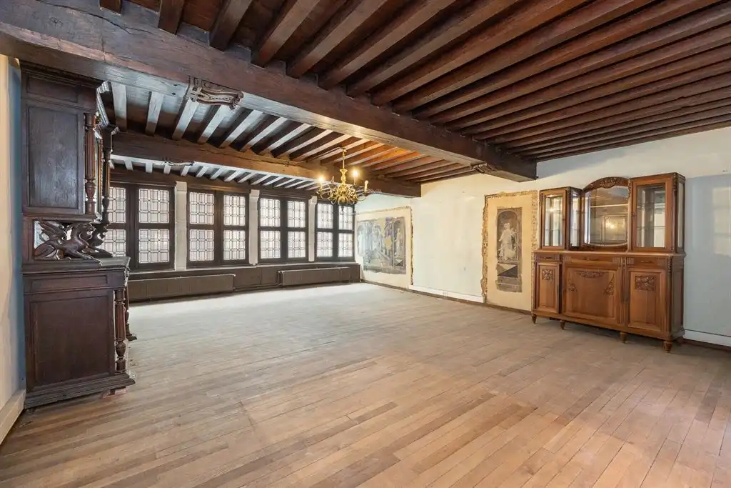  Uniek, karaktervol 16e eeuws gebouw in hartje centrum foto 14