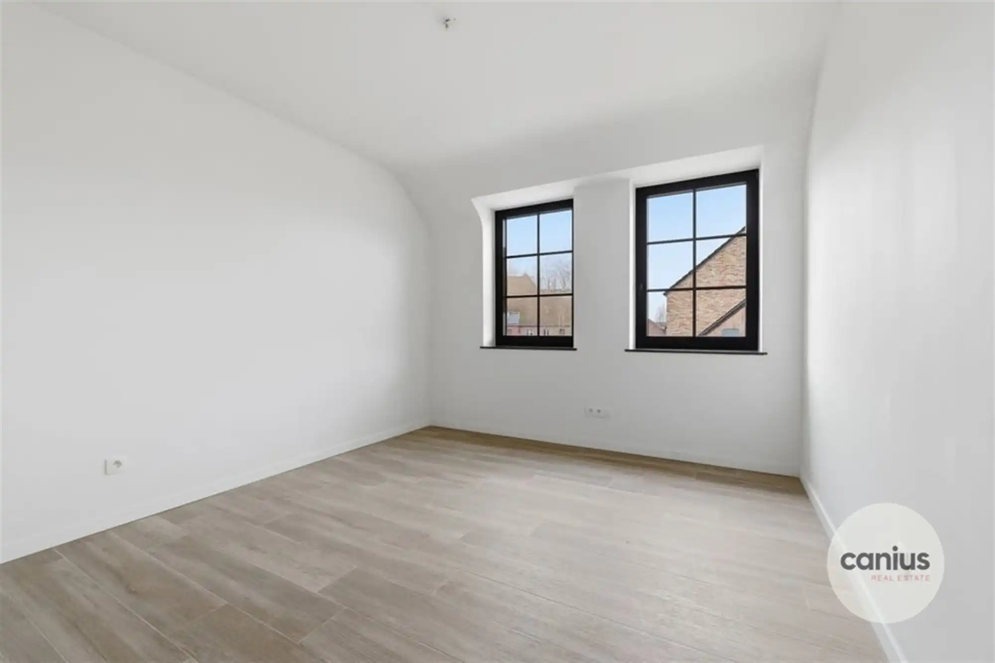 LANDELIJKE WONING MET 3 SLKS EN CARPORT foto 15