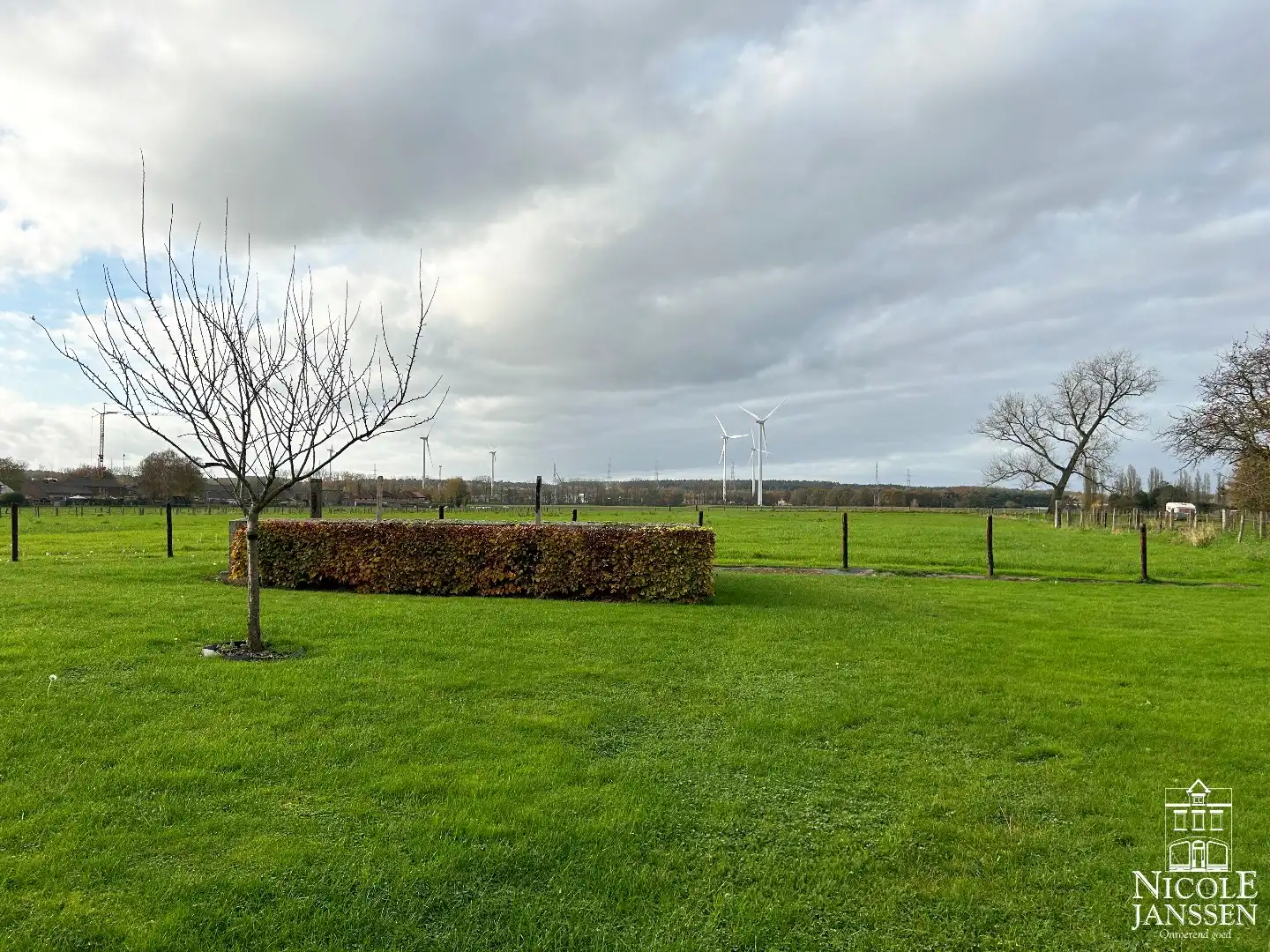 Te renoveren ruime hoevewoning  foto 4