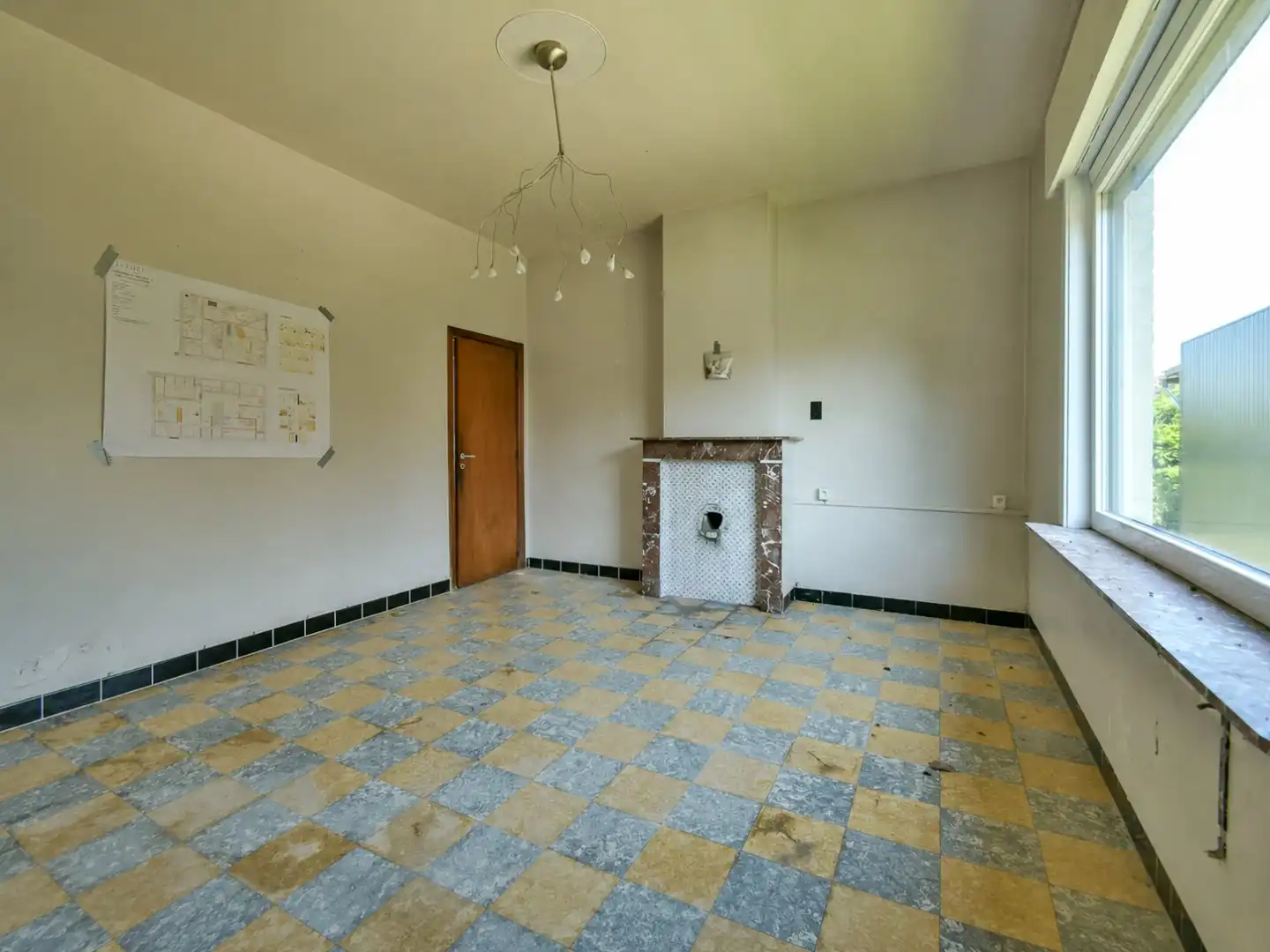 Woning met renovatiepotentieel! foto 3