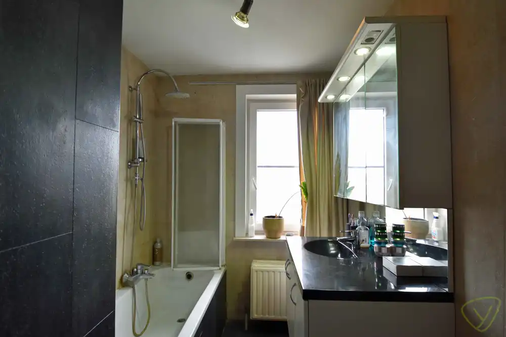 Centraal gelegen duplex appartement. foto 11