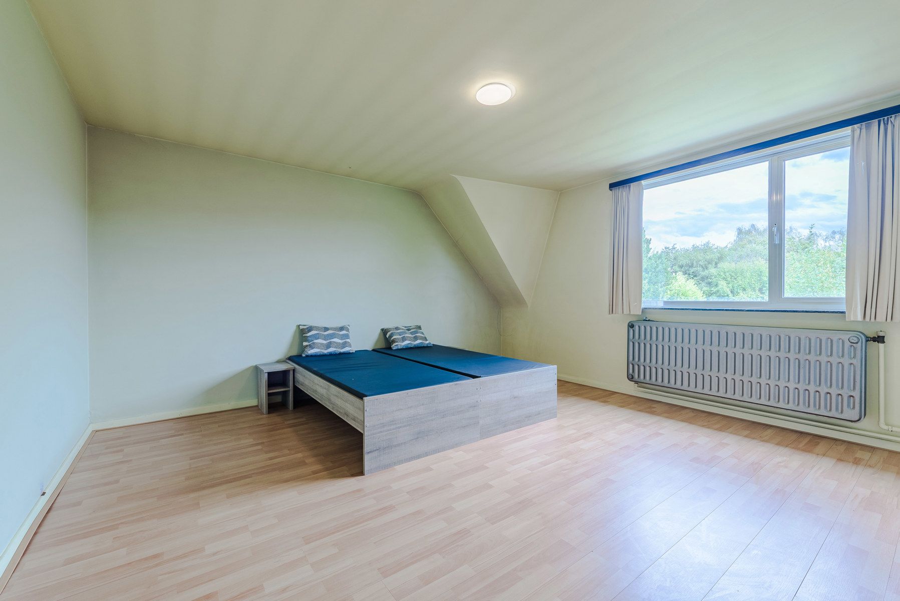 Ruime gezinswoning met 4 slpk, tuin en praktijkruimte  foto 17