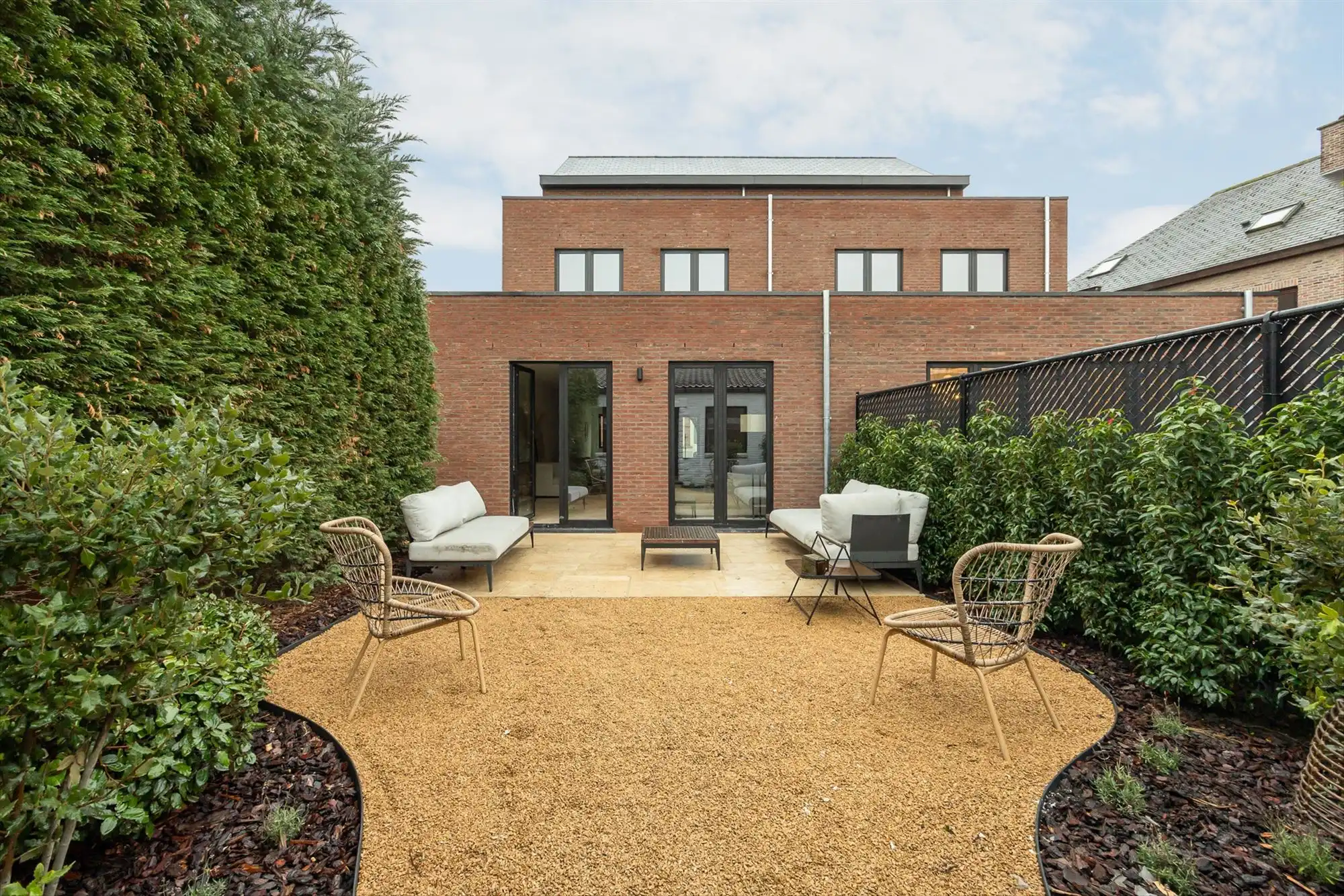 Nieuwbouwwoning met vier slaapkamers en tuin foto 26