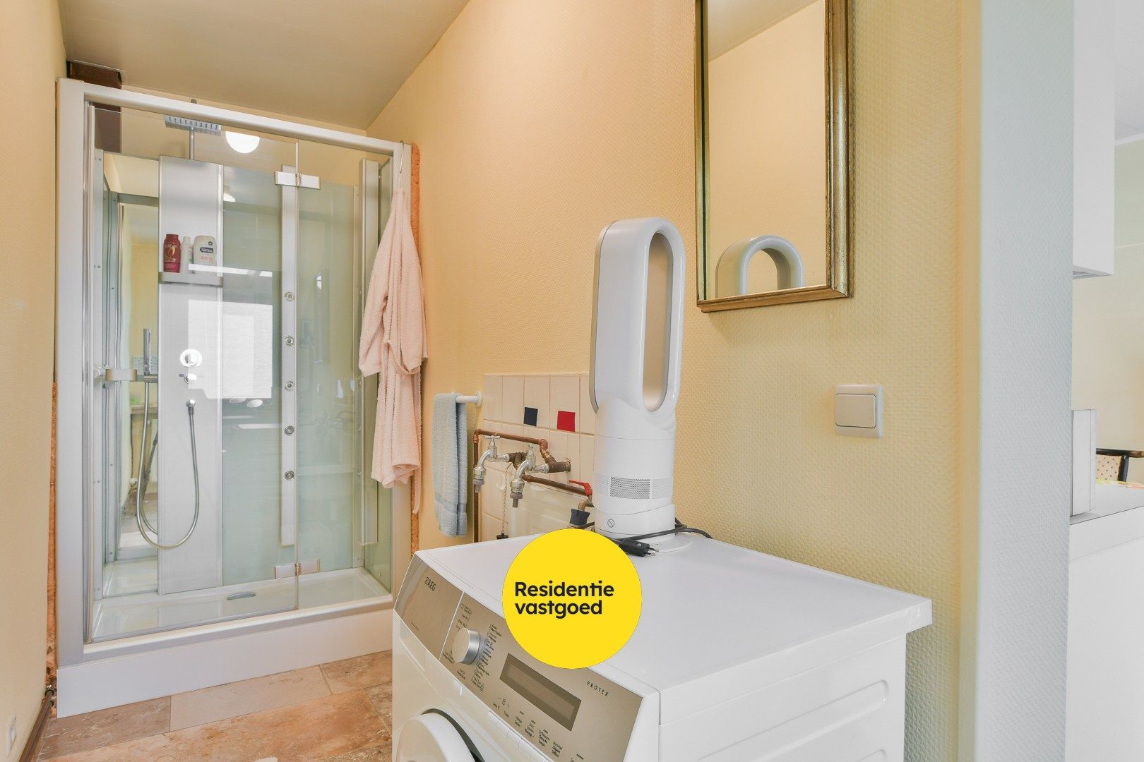 Verrassend ruime stadswoning (bew. opp. 216 m²) op toplocatie in de Brugse binnenstad foto 11