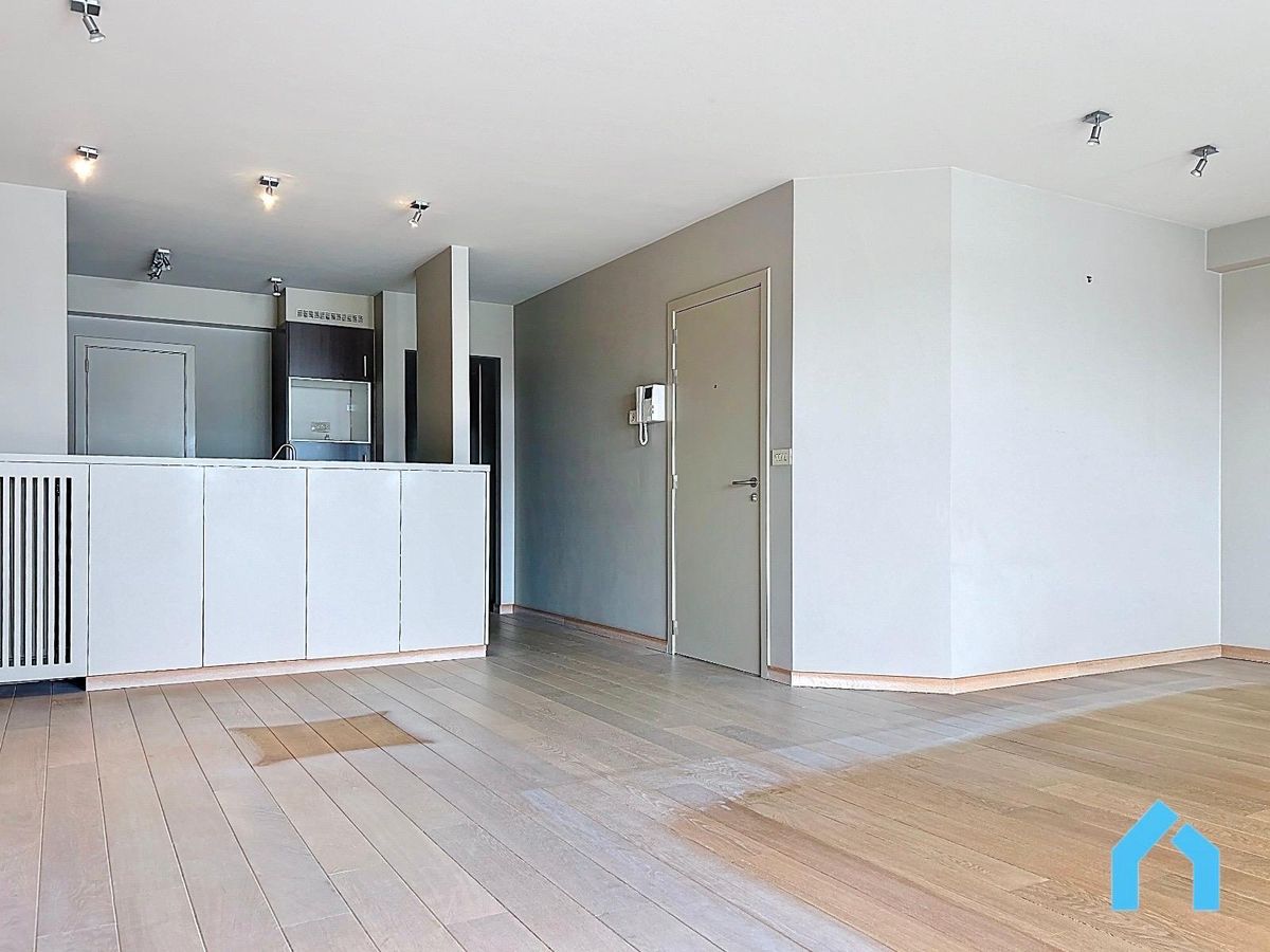 Instapklaar, zuidgericht appartement met 3 slaapkamers te huur! foto 6