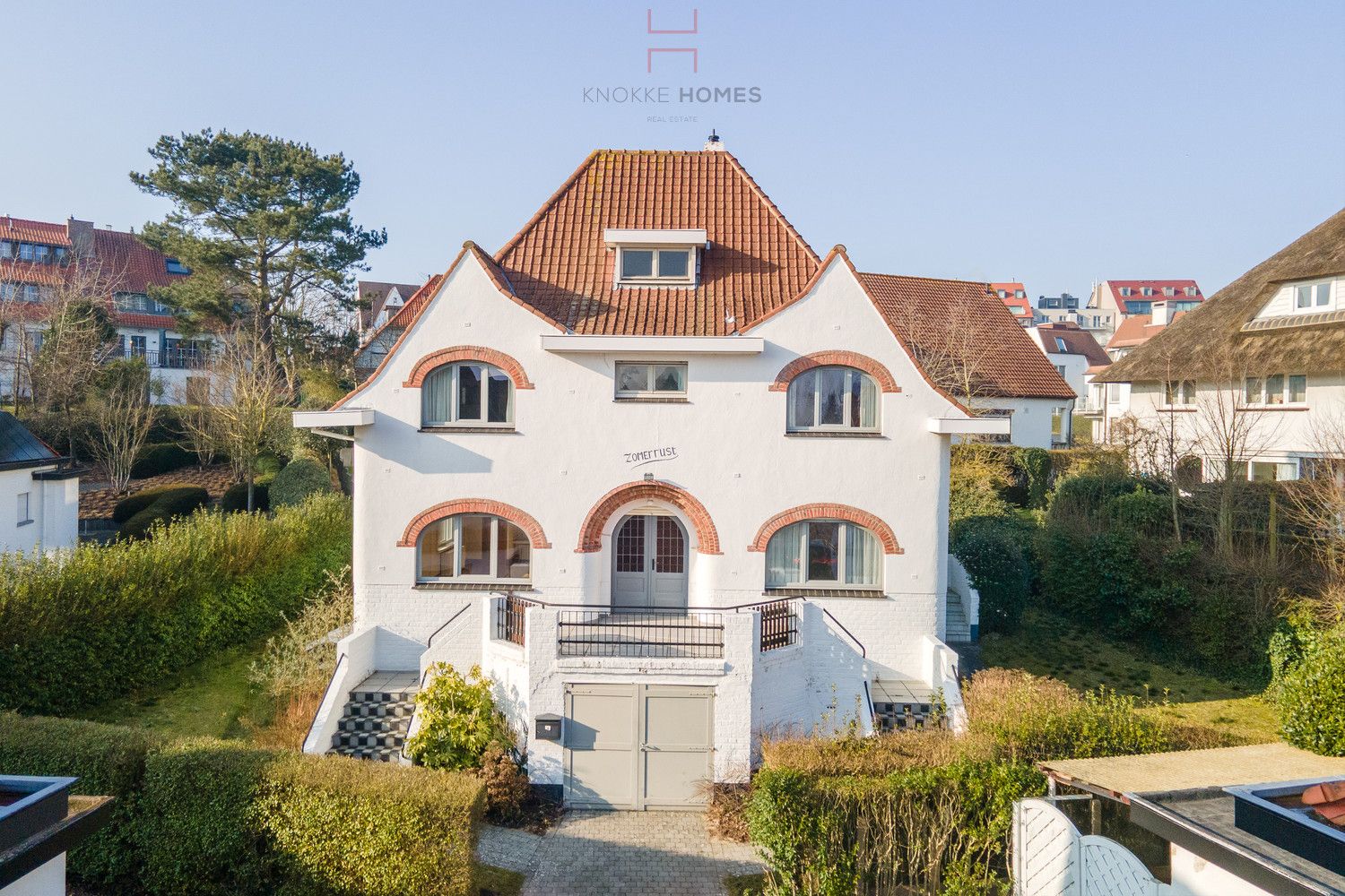 Hoofdfoto van de publicatie: Charmante alleenstaande te renoveren villa vlakbij het strand van Duinbergen