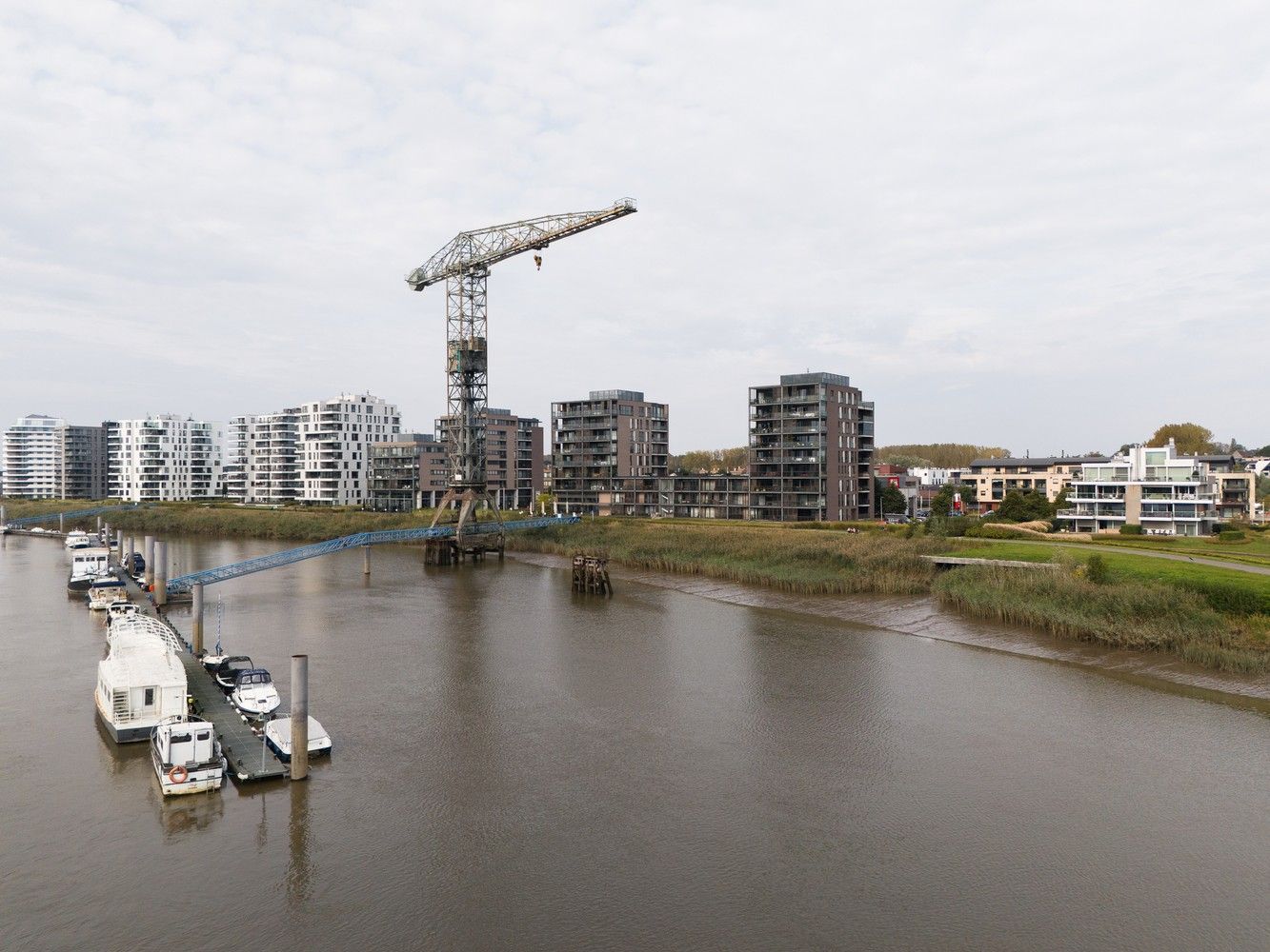 Buitengewoon Penthouse met Adembenemend Uitzicht foto 35