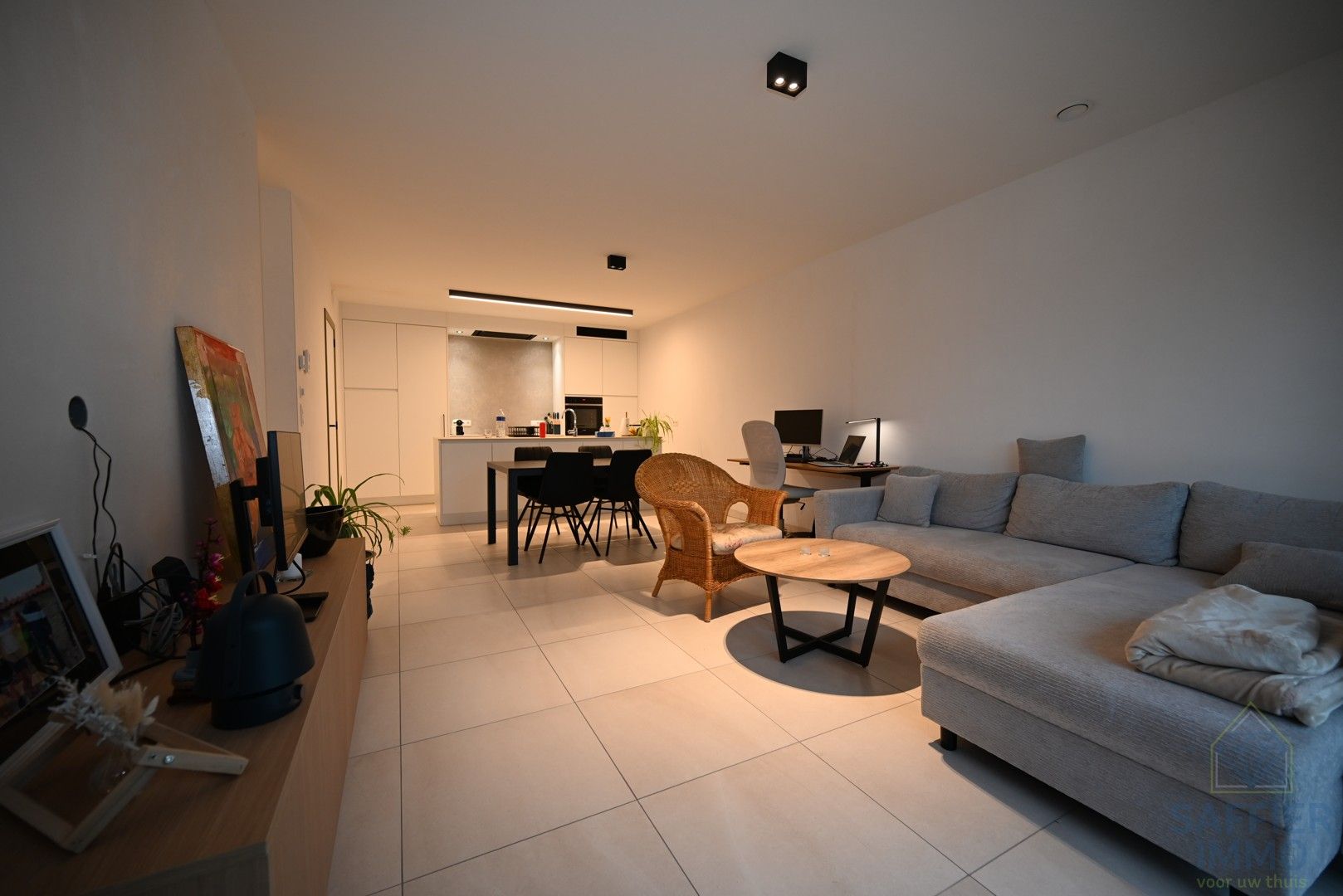 Te Huur: Ruim gelijkvloers appartement in het centrum van Ingelmunster 🏡 foto {{pictureIndex}}