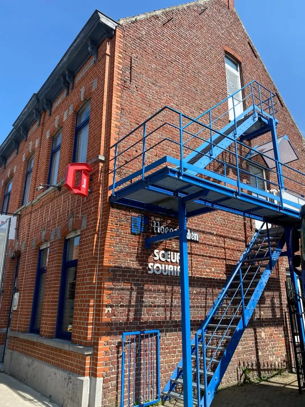 Ruim appartement in het bruisende centrum van Deerlijk TE HUUR! foto 2