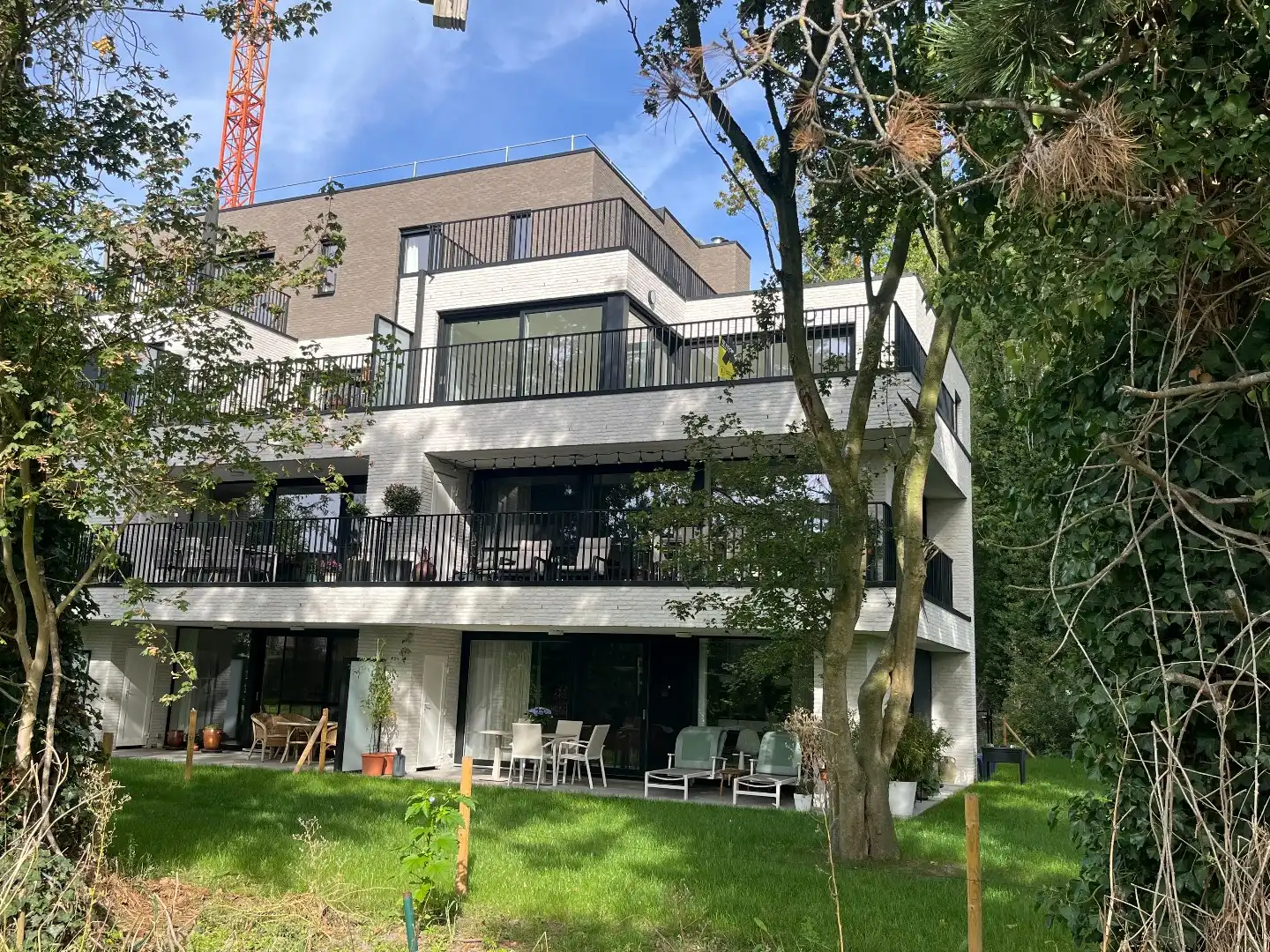 Subliem appartement te Sijsele met groot zonneterras! foto 13