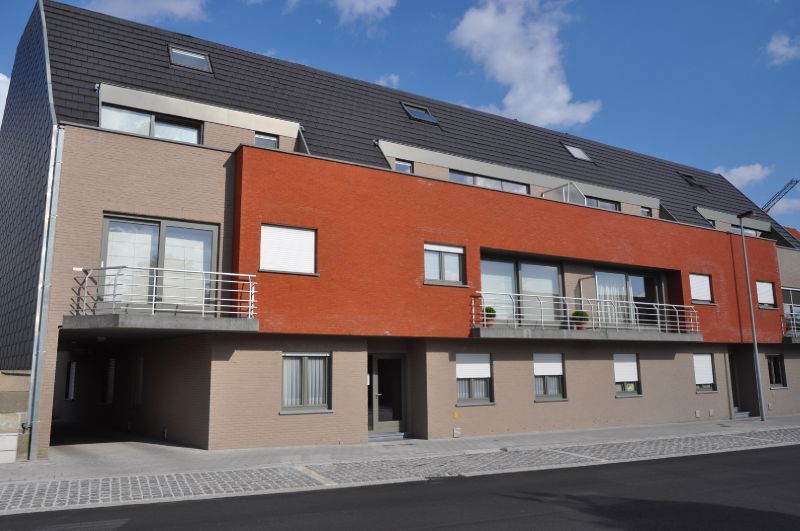 Recent appartement met zeer ruim terras (50 m2), een prachtig verzicht en garage. foto 3