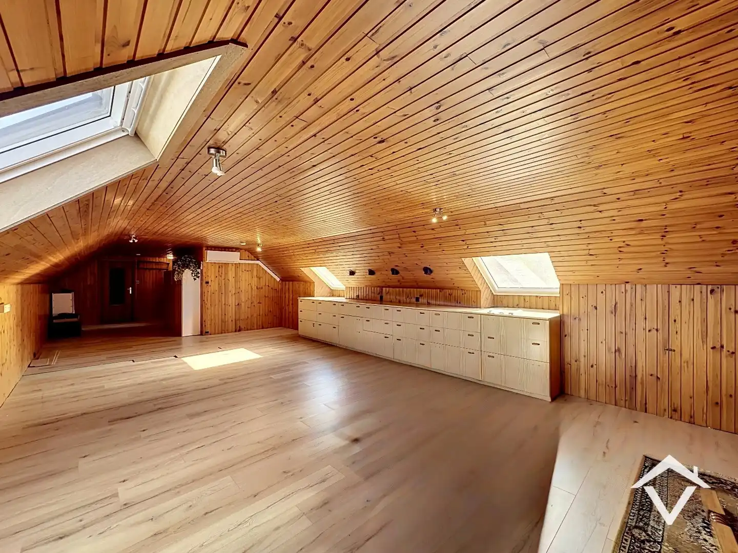 Zeer ruime en instapklare woning met veel mogelijkheden te Eernegem foto 23