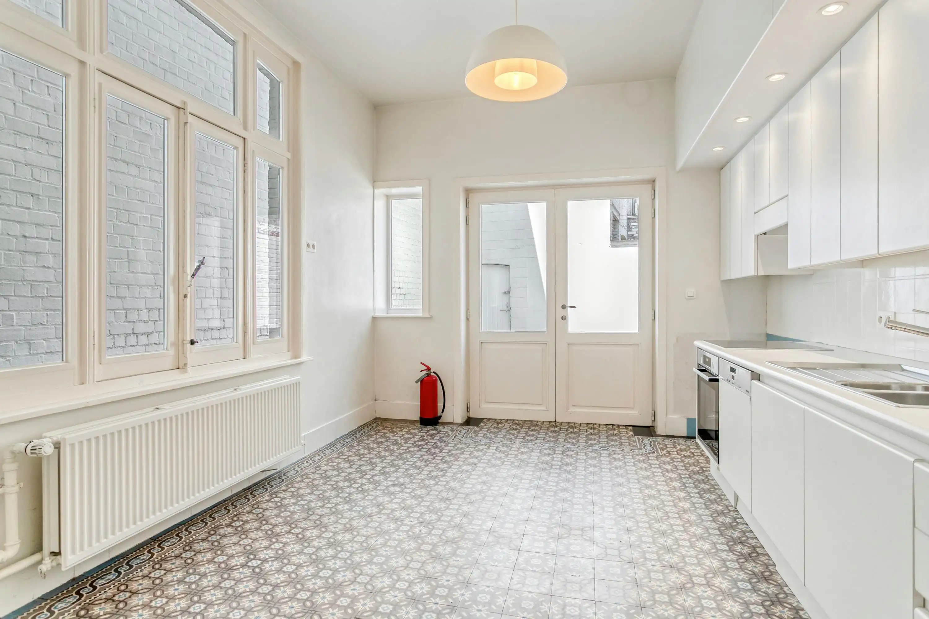 Authentieke burgerwoning met 4 slaapkamers in hartje Roeselare foto 5