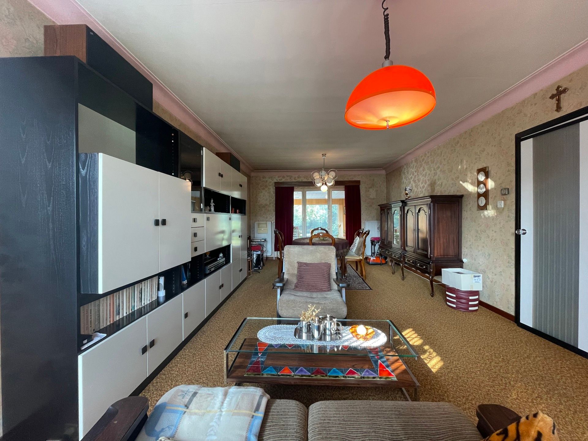 Te renoveren woning met veel potentieel foto 5