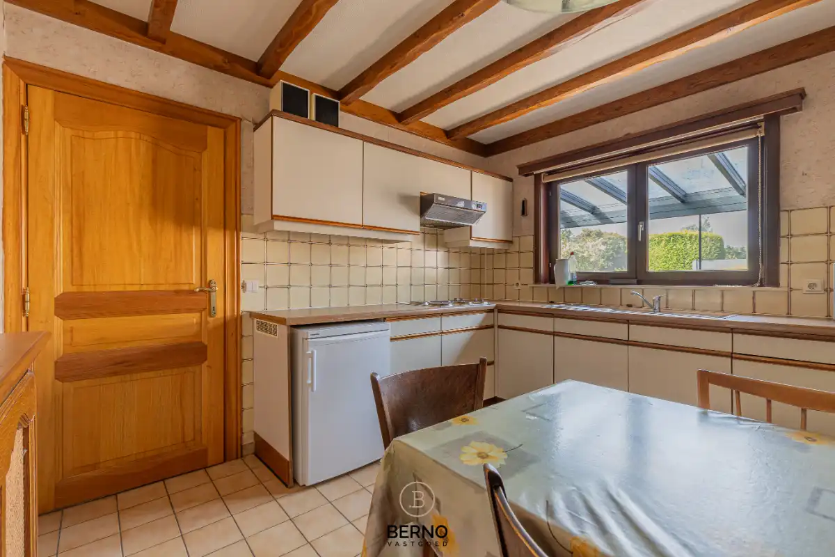 Kloeke rijwoning met garage op topligging nabij het station van Dendermonde. foto 6