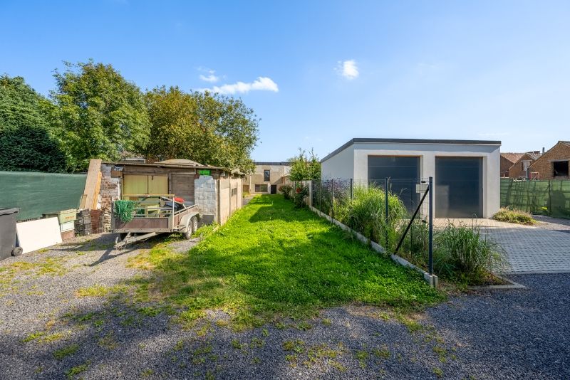 Volledig gerenoveerde woning met 3 slaapkamers, tuin en garage foto 15