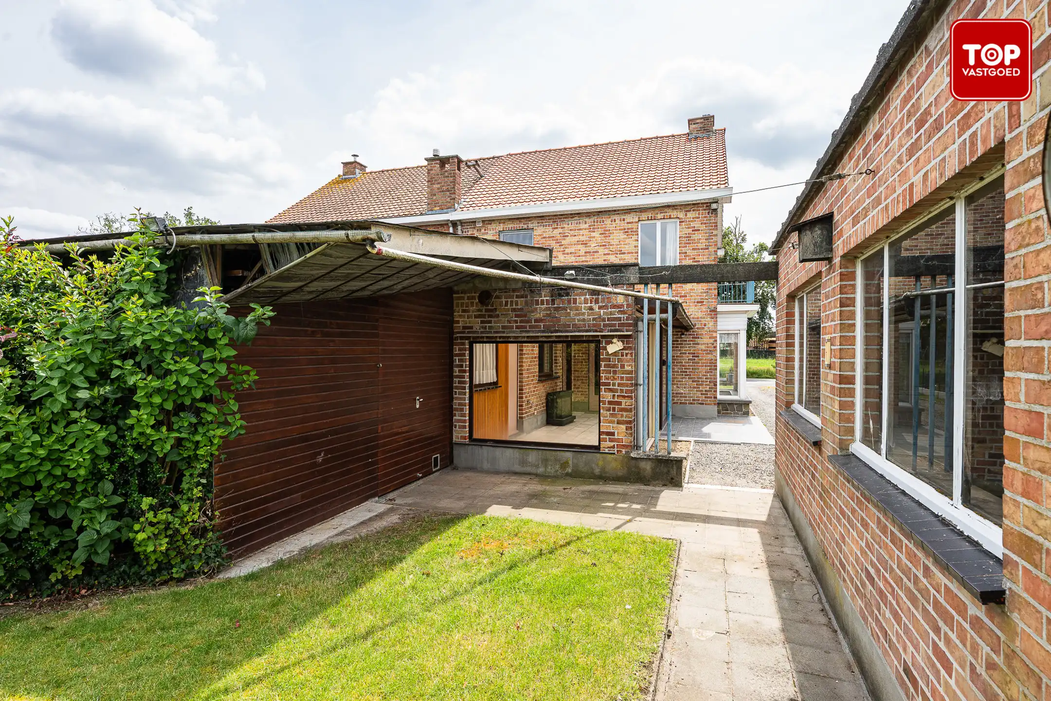 Halfopen bebouwing met 3 slaapkamers, zonnige tuin en garage  foto 28