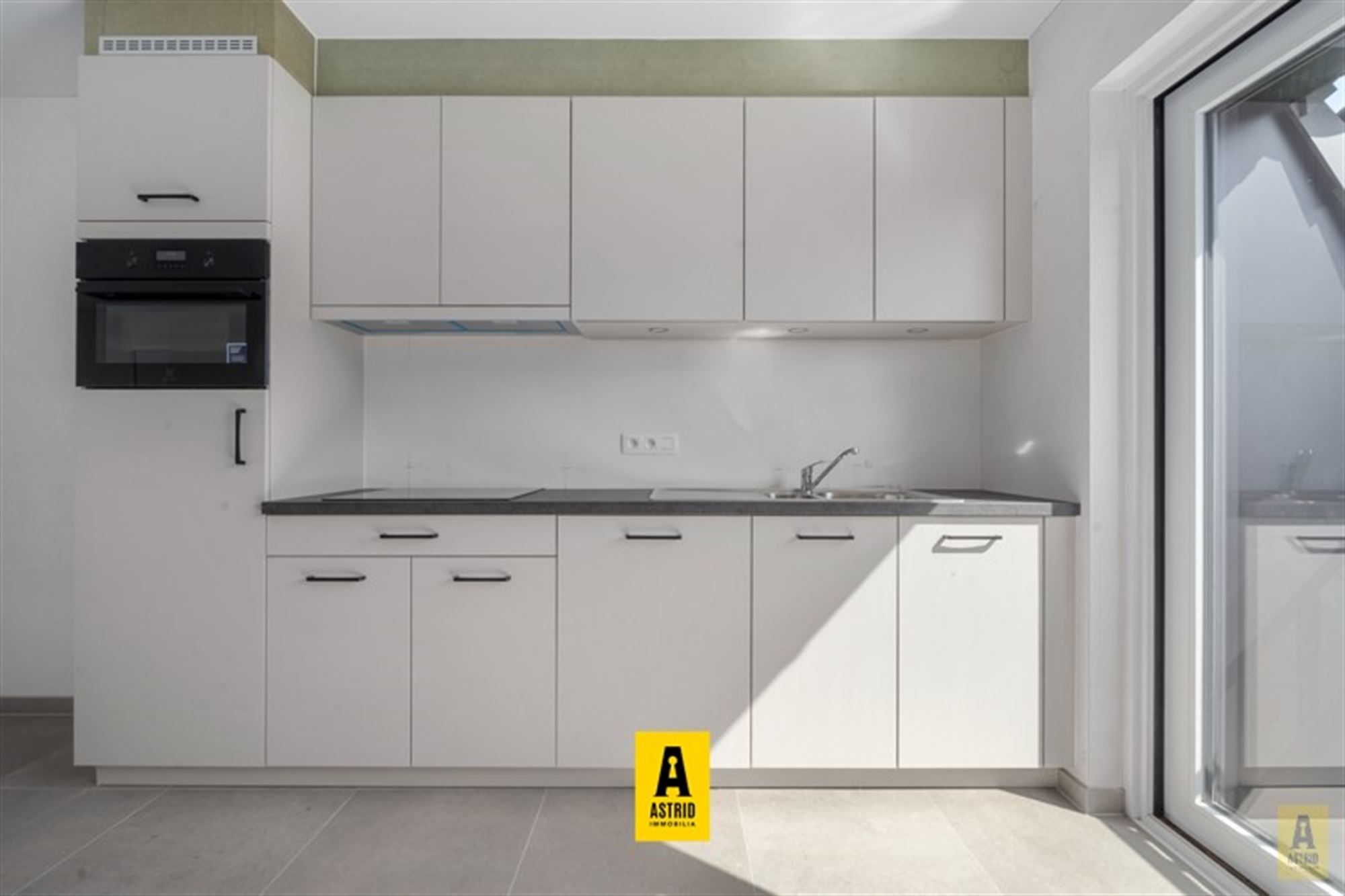 Ruim en zonnig nieuw appartement met mooie terrassen vlakbij zee! foto 14