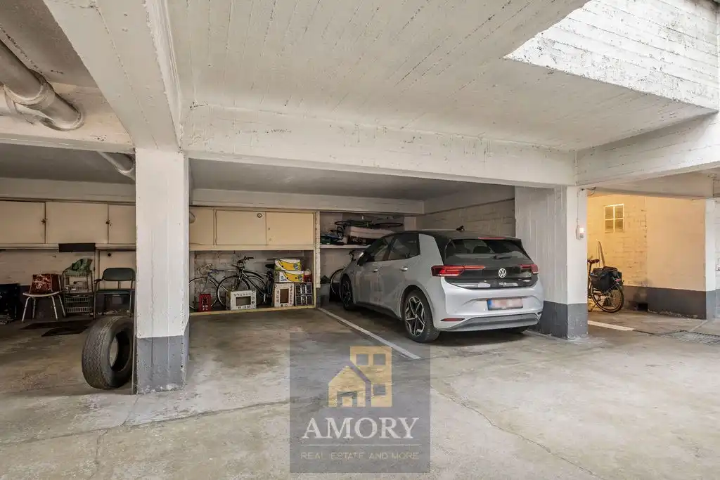 Stijlvol en lichtrijk appartement op toplocatie aan het Zuidpark mét terras en autostaanplaats! foto 18