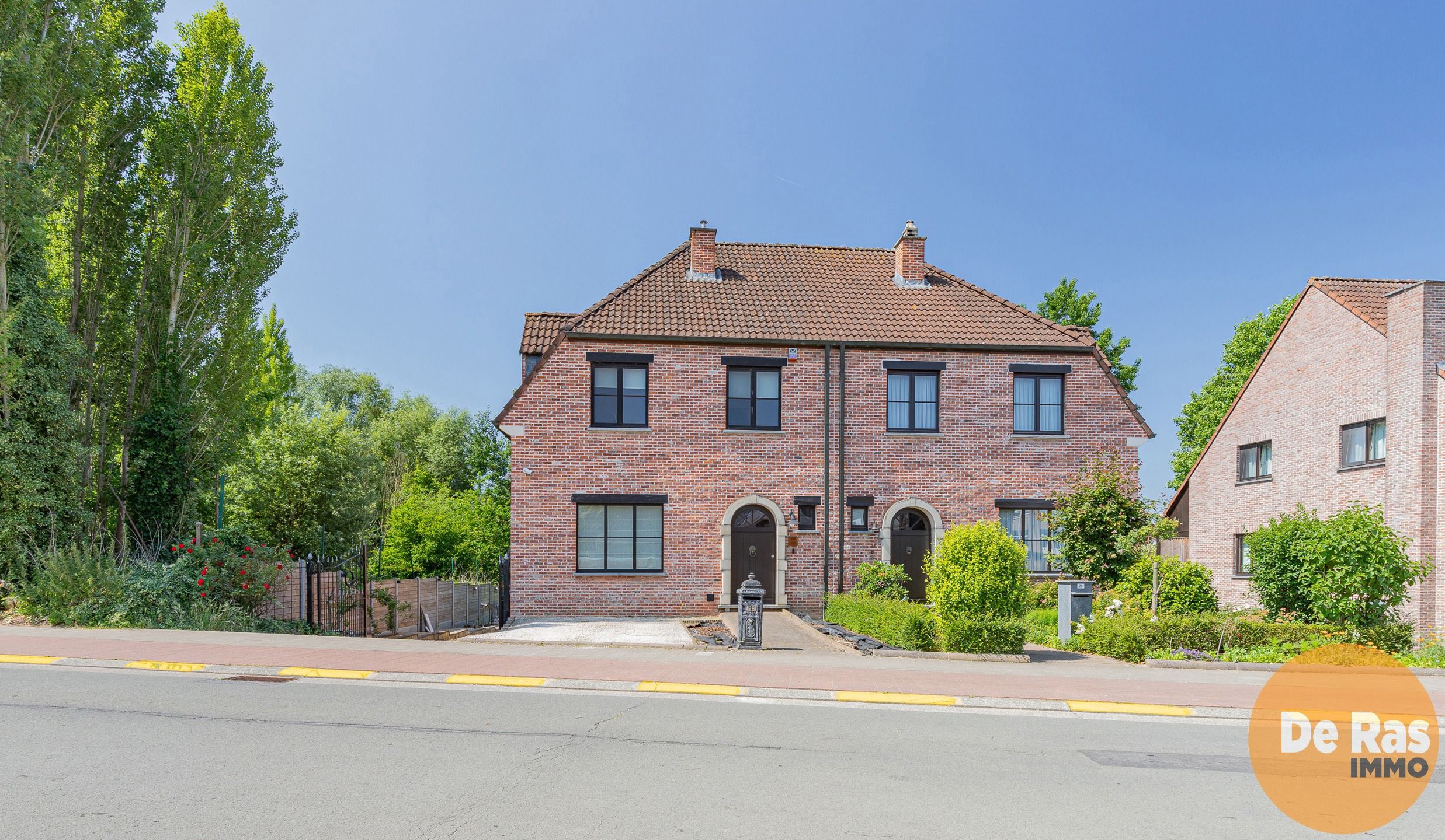 ERPE-MERE - Charmante halfopen woning met veel ruimte  foto 2