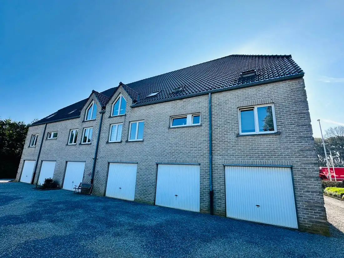 Praktisch GELIJKVLOERS appartement te Lummen INCLUSIEF GARAGE foto 8