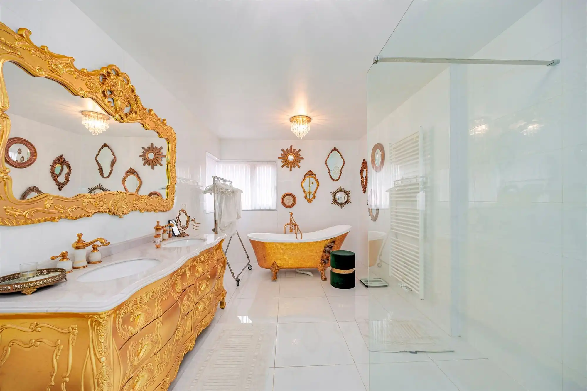 Ruime herenwoning met 5 slk + 4 badk met tuin en terras  foto 14