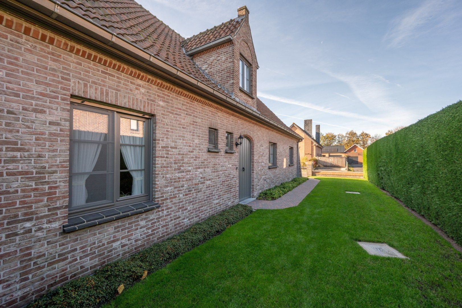 Charmante vrijstaande woning op zeer rustige ligging te Maldegem, Donk. foto 2