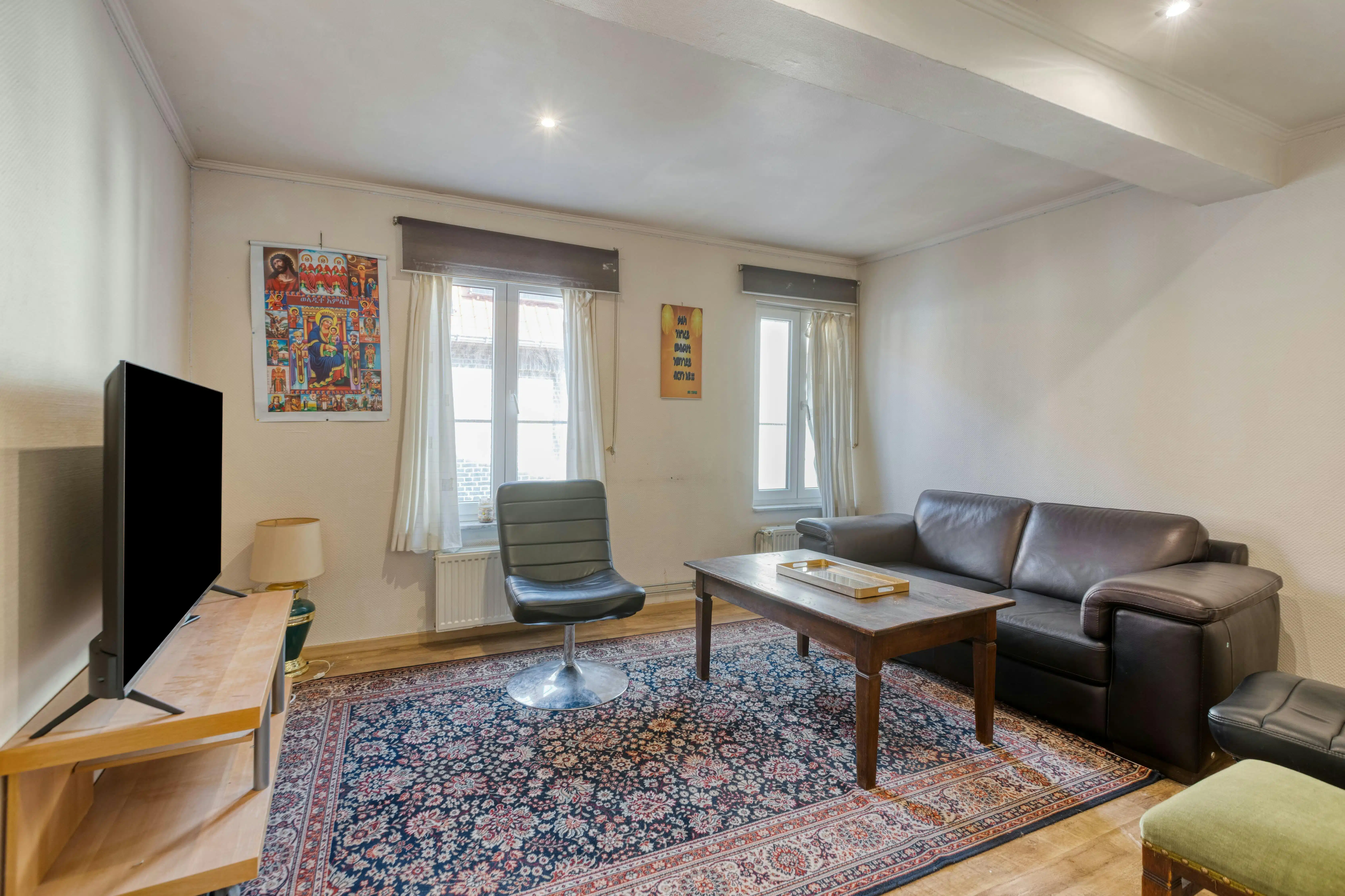 Op te frissen investeringspand met 2 appartementen in hartje Maaseik foto 9