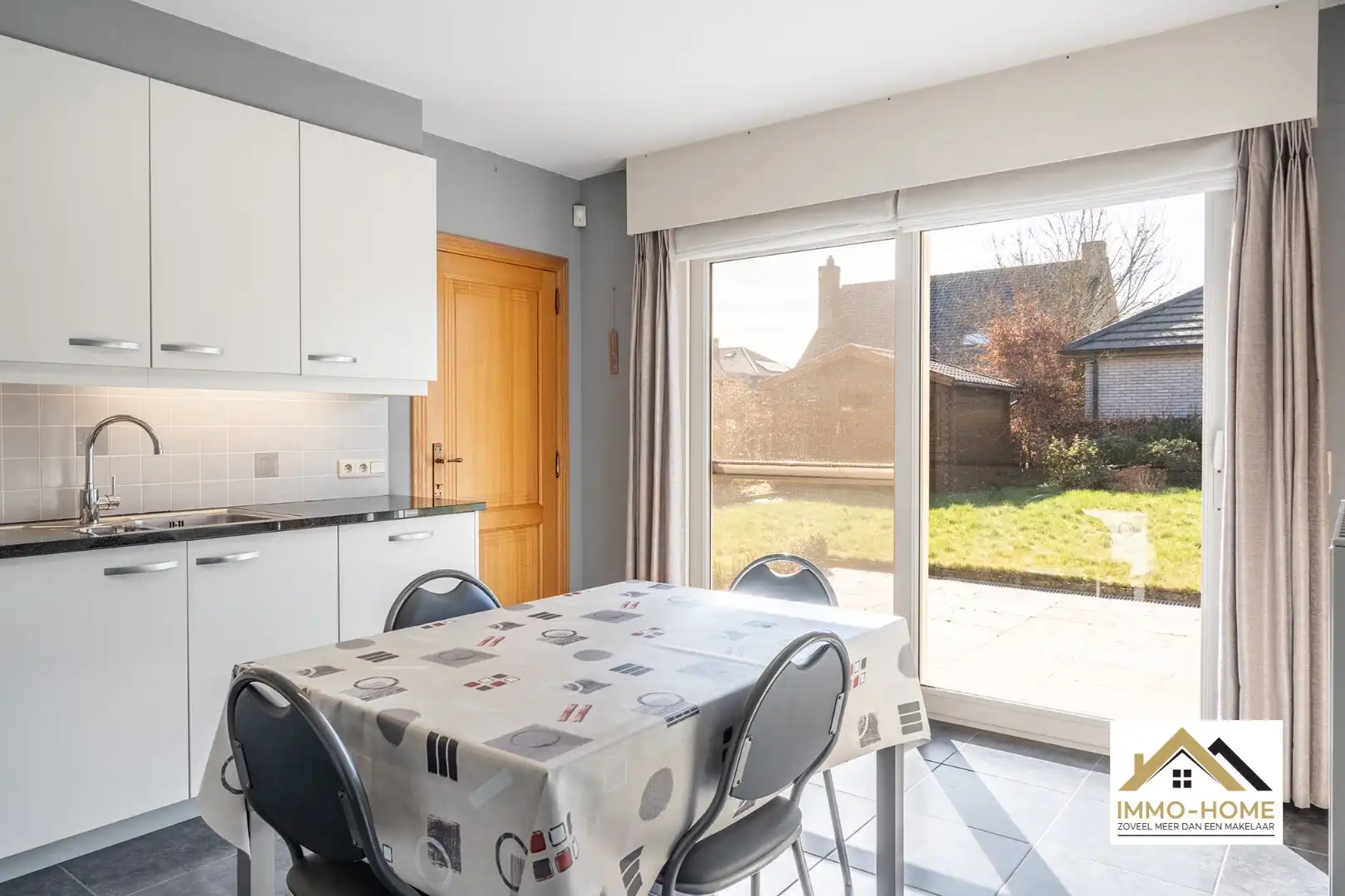 Ruime bungalow met ruime tuin in residentiële omgeving!  foto 11