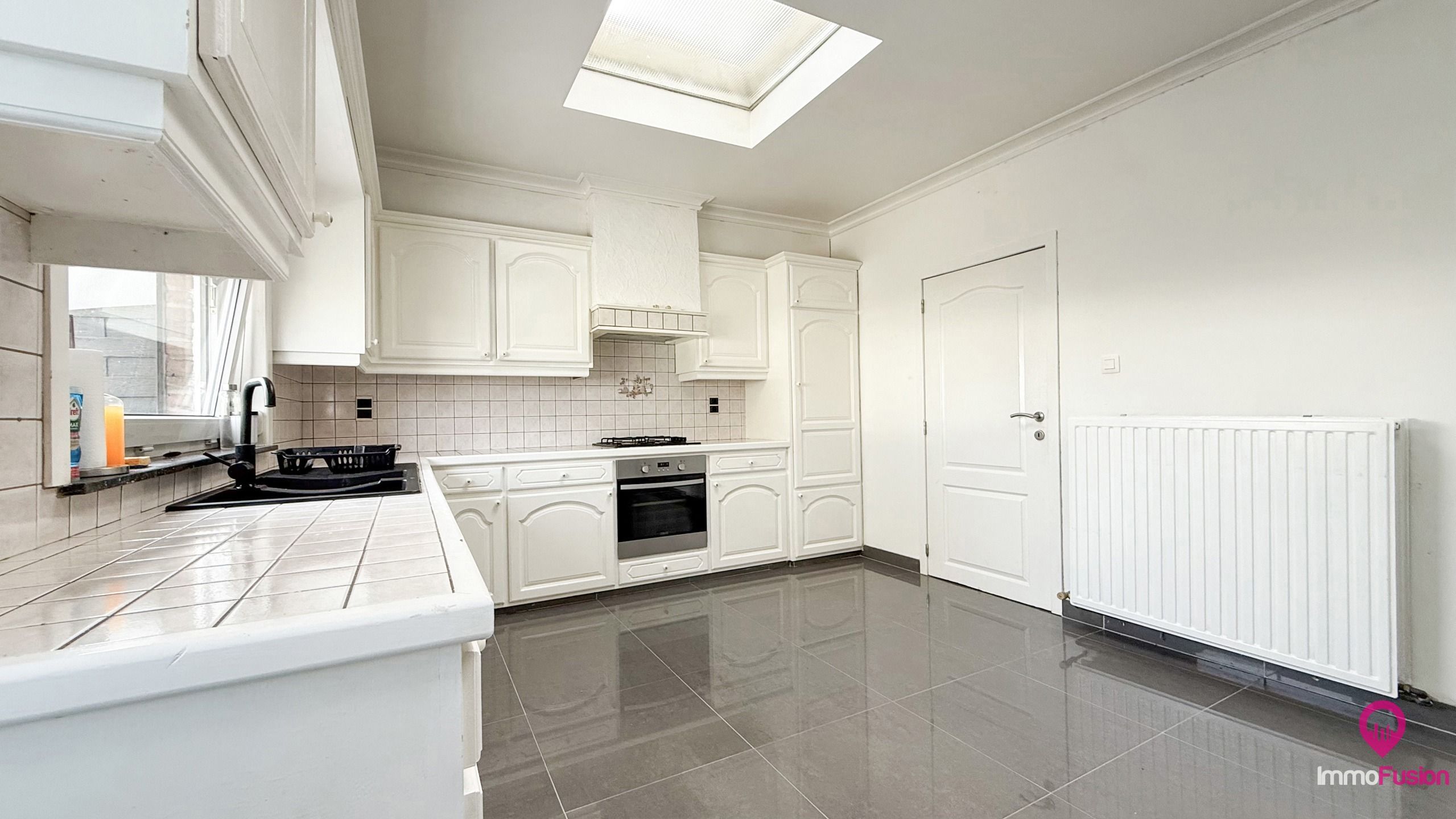 Rustig gelegen HOB met 3 slaapkamers, garage én carport! foto 8
