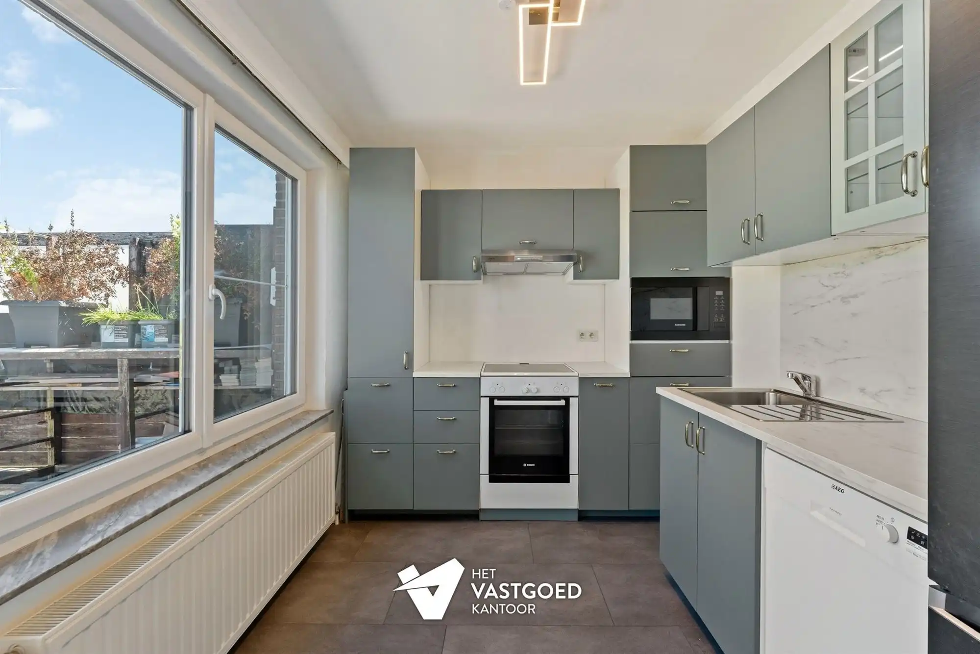 GERENOVEERD APPARTEMENT MET 2 TERRASSEN OP TOPLOCATIE TE HASSELT CENTRUM foto 11