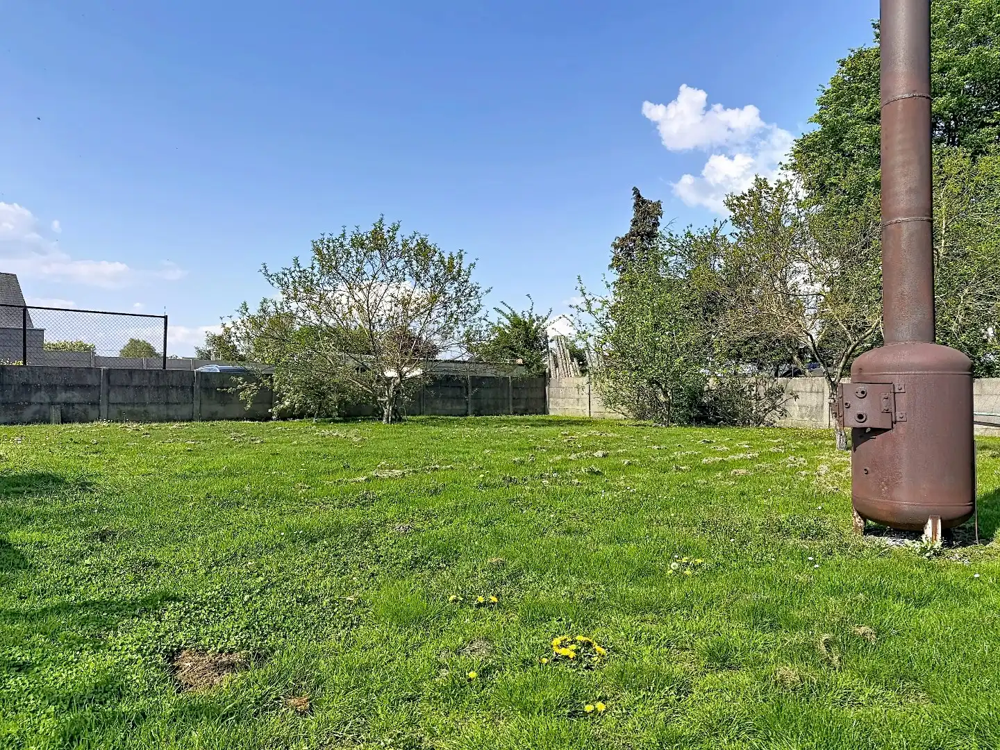 Charmante open bebouwing met grote tuin, hangaar en veel potentieel in Linter foto 17