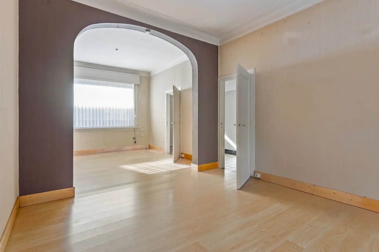 Te renoveren woning met 3 slaapkamers op toplocatie nabij centrum en station van Lier! foto 2