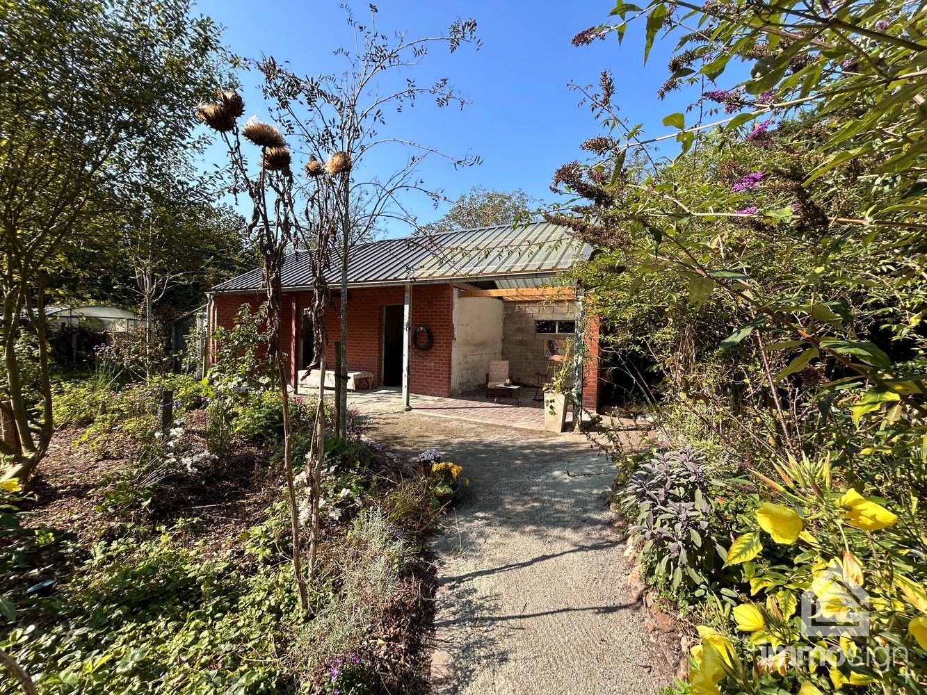 In het groen verscholen, vrijstaand landhuis met prachtige natuurtuin op 2100m² foto 56