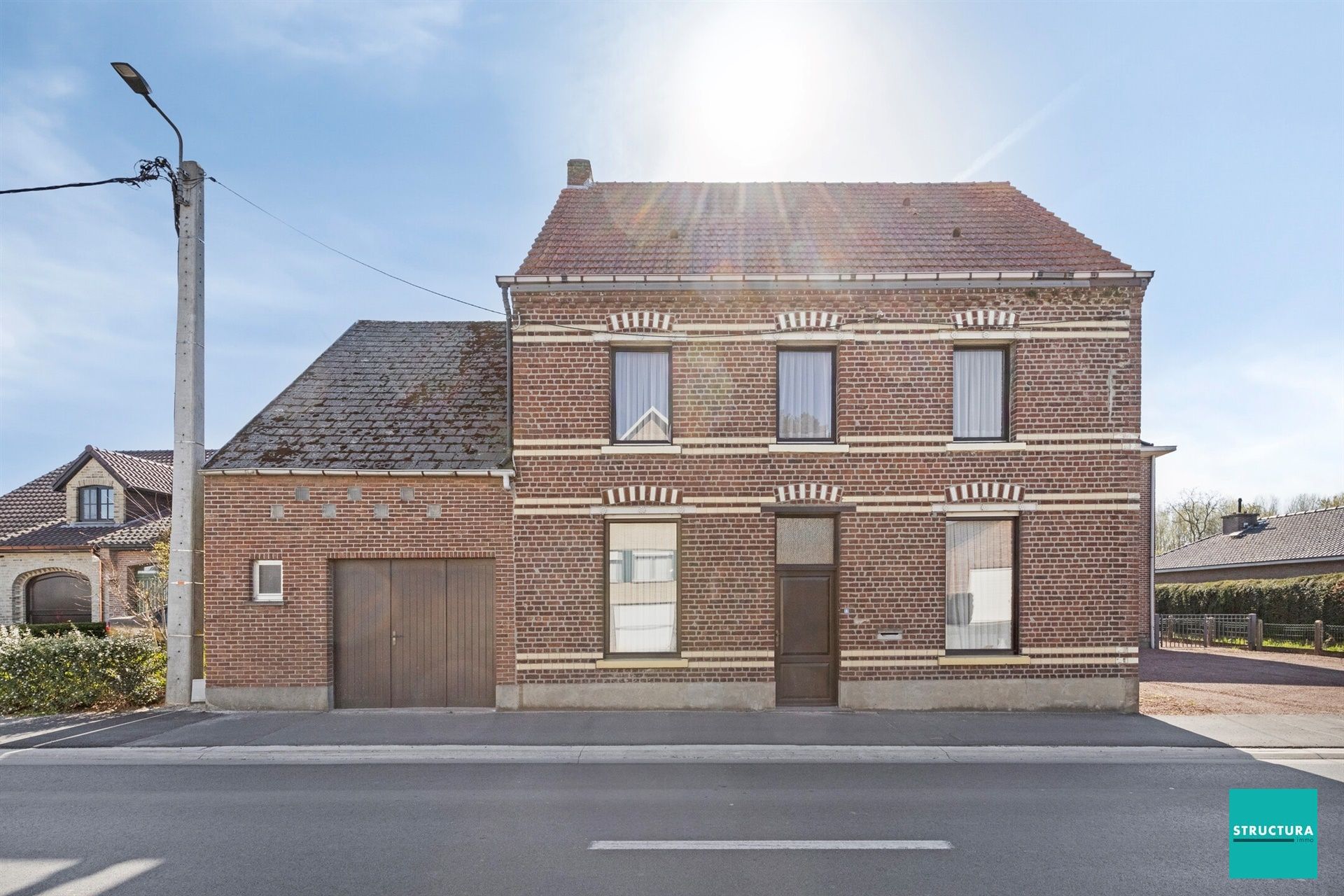 Hoofdfoto van de publicatie: Woning met 5 kamers op terrein van 14a76ca
