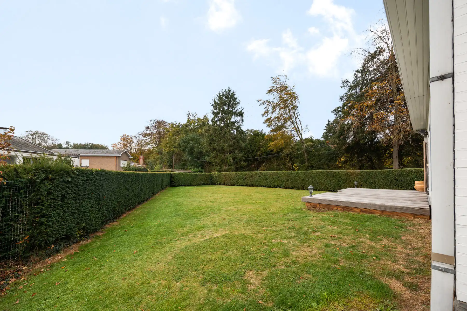 Rustig en groen gelegen statige, instapklare villa foto 35