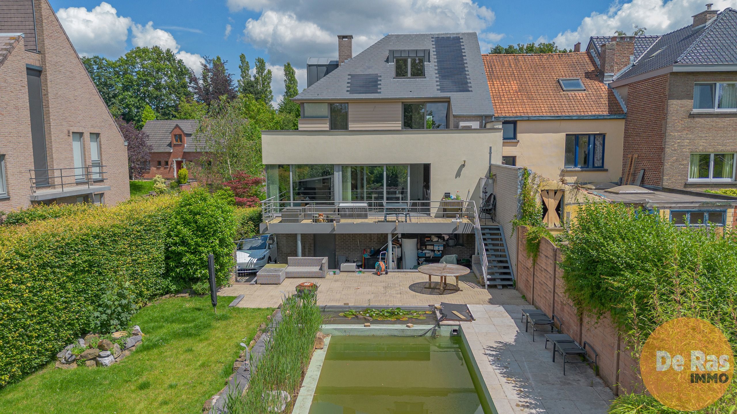 DILBEEK -Verzorgde villa met 6slpk op een zeer goede locatie foto 2