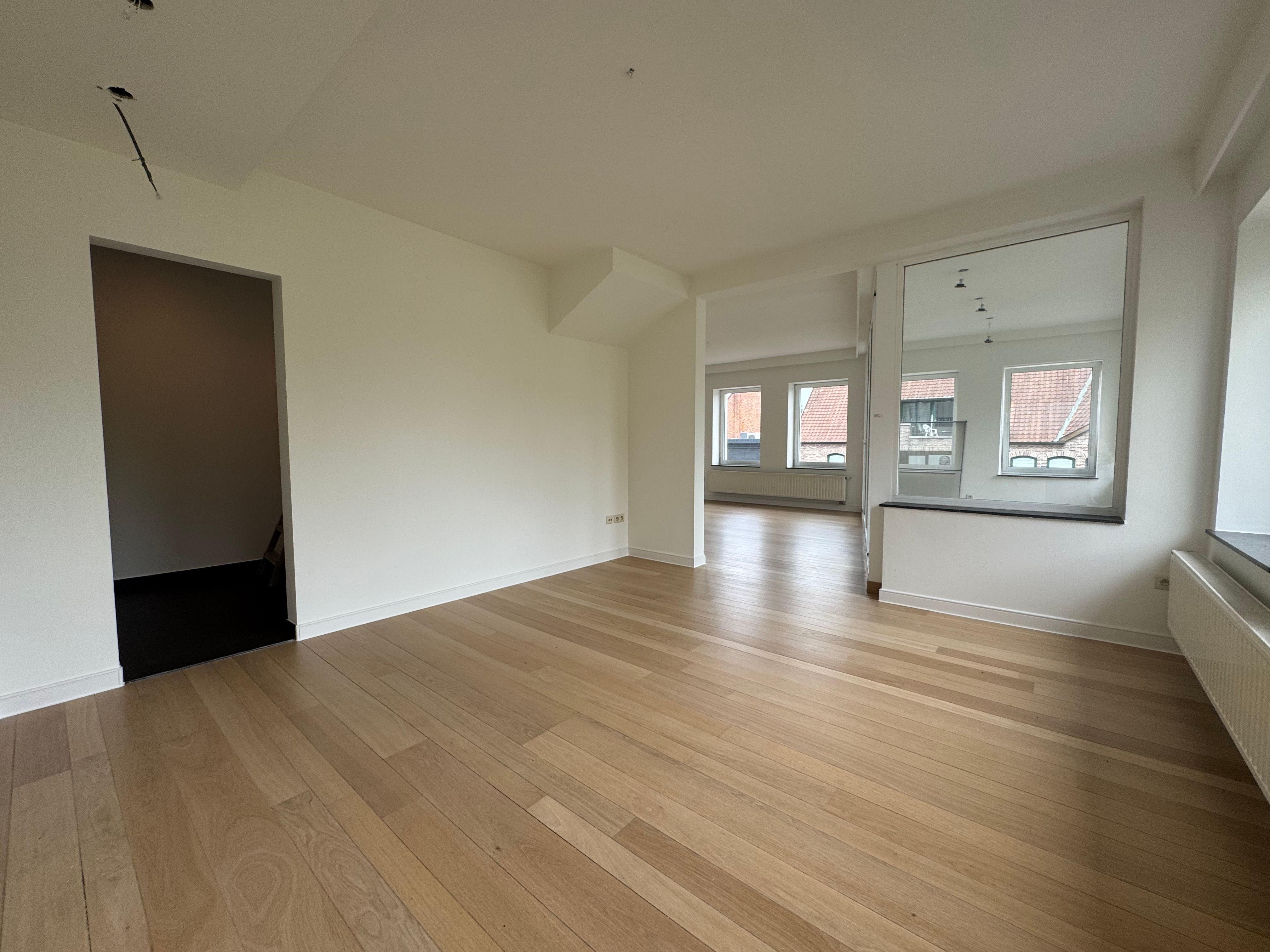 Ruim duplexappartement met tuinkamer en balkon op toplocatie foto 4