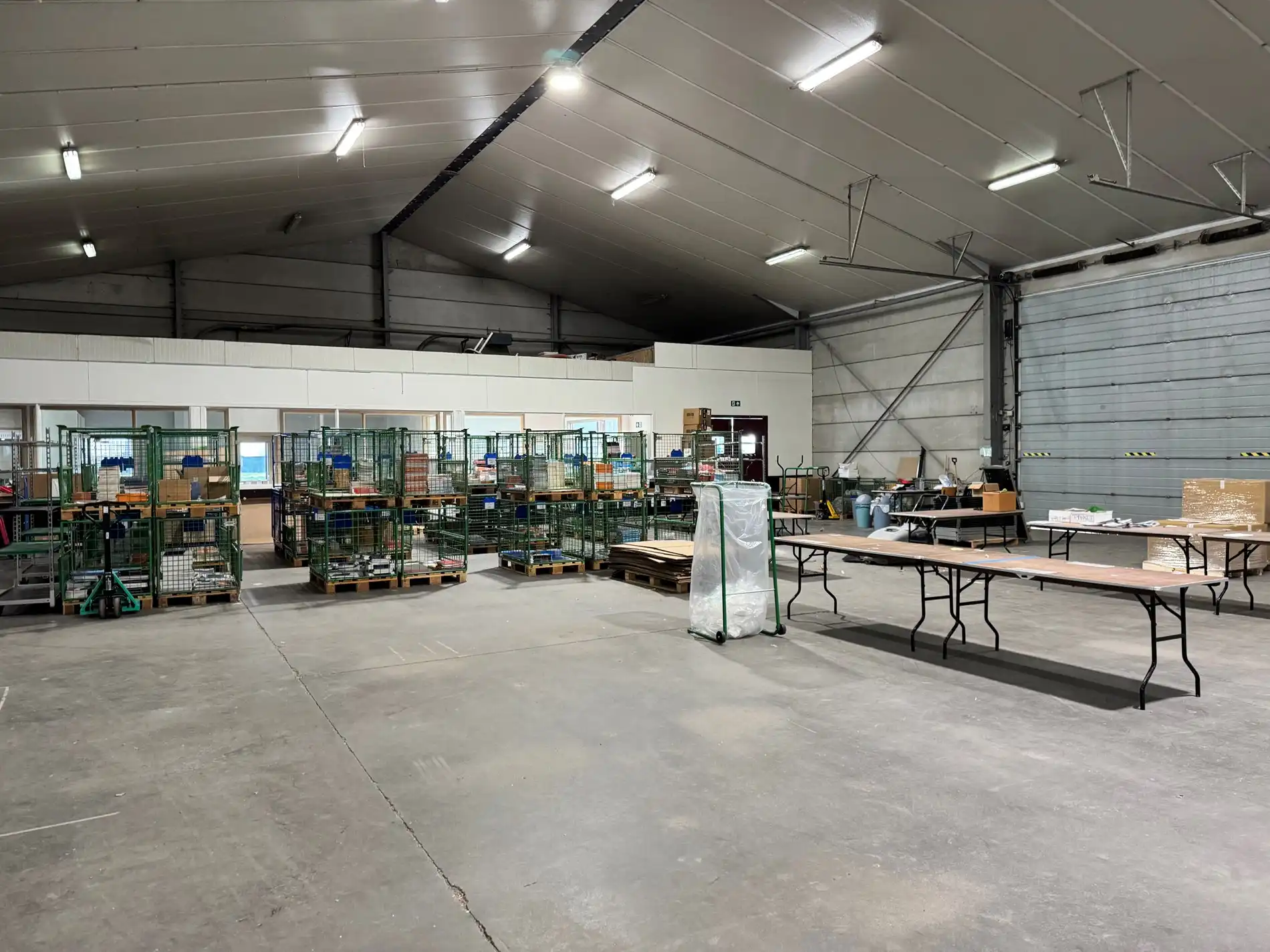 Loods met burelen te huur te Koekelare  foto 13