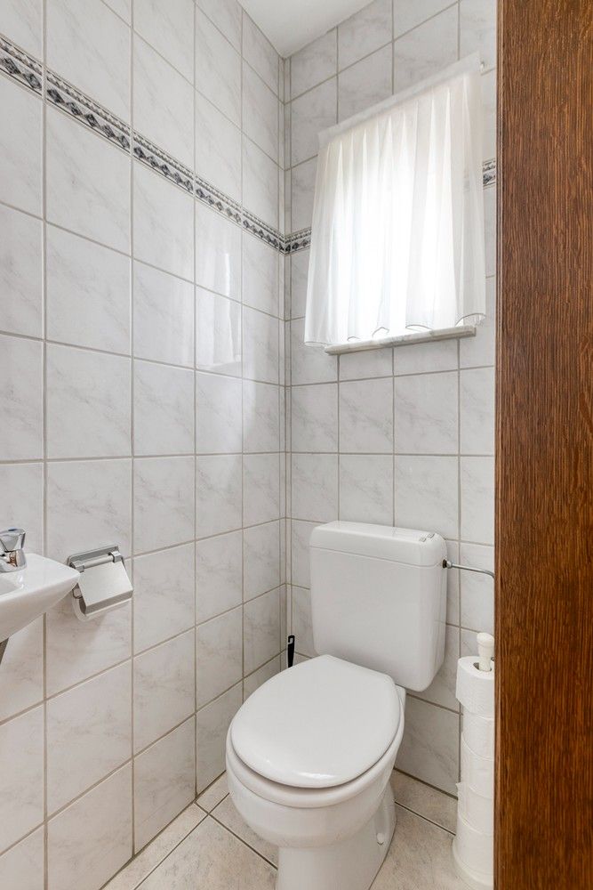 Charmante, vrijstaande woning met 3 slaapkamers op een steenworp van het centrum van Lanaken foto 9