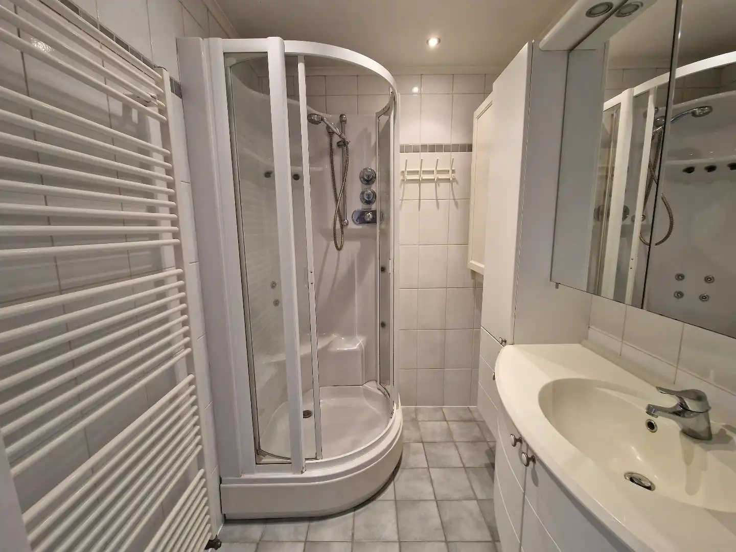 Gezellig 2 slaapkamer appartement te huur in Nieuwpoort bad! foto 10