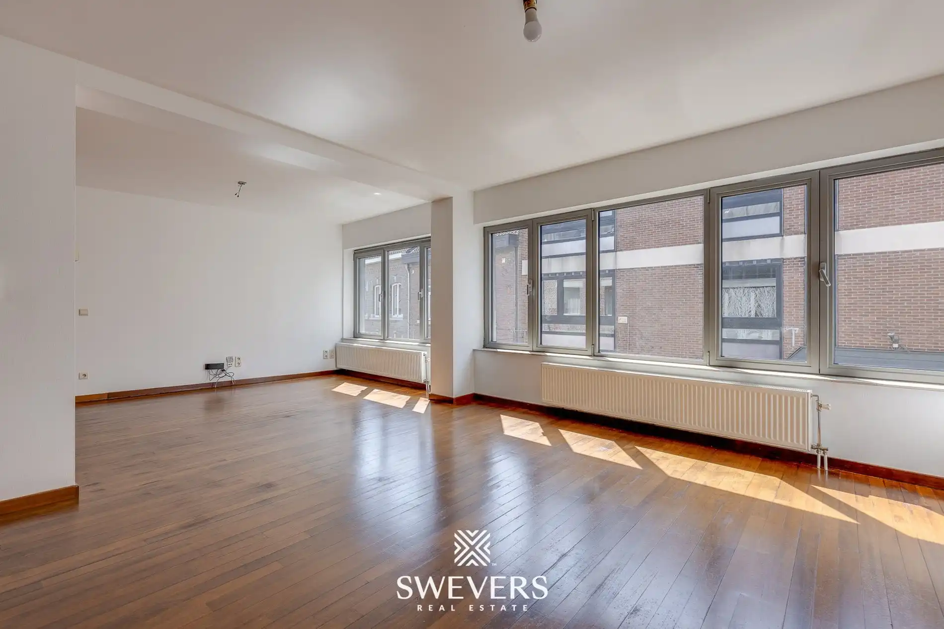 Ruim instapklare duplex-appartement met 3 slaapkamers en lift in centrum Hasselt foto 2