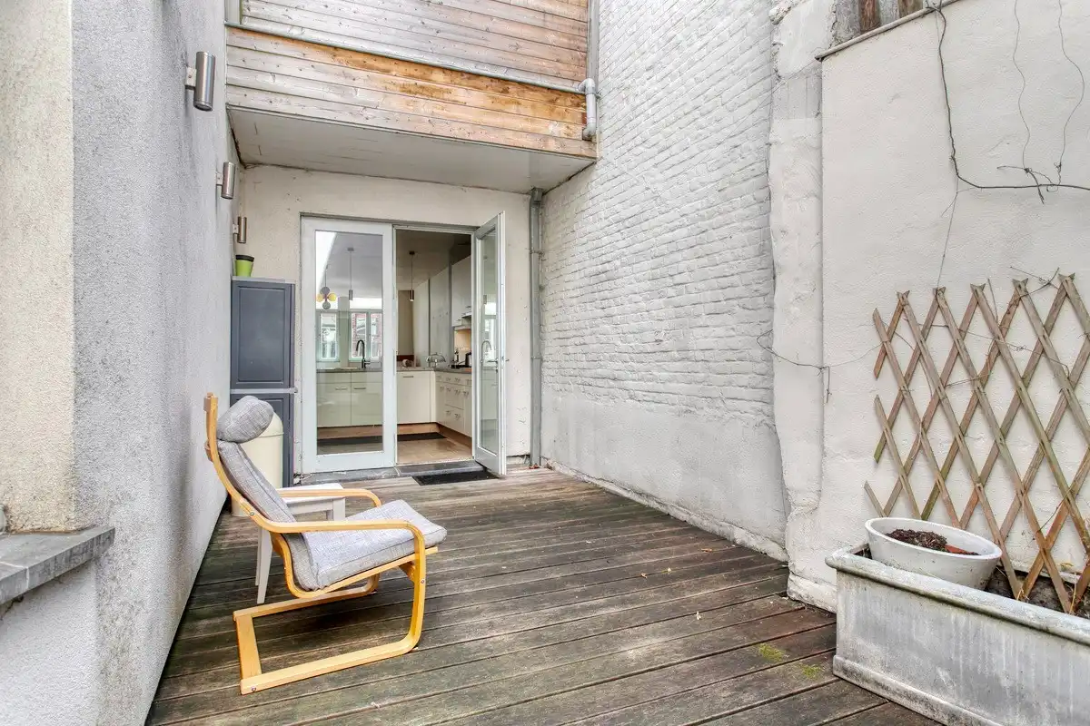 Karaktervol appartement met groot terras (20m²) in het midden van de stad aan het Karmelietenklooster en het Gravensteen. foto 6