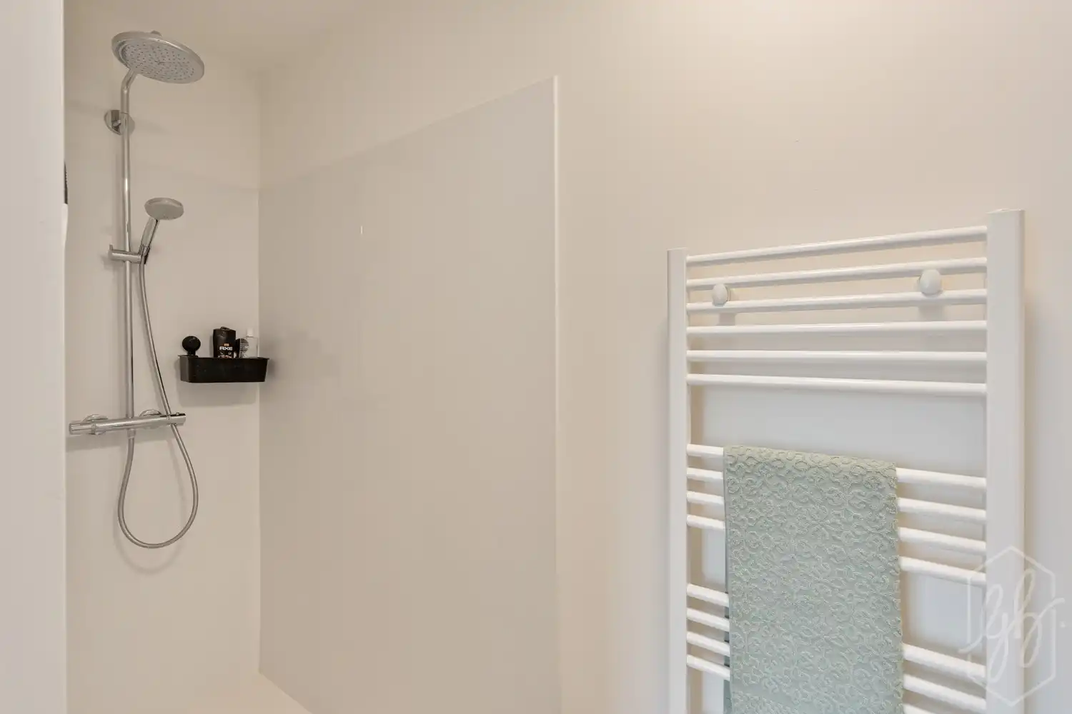 Exclusief, instapklaar appartement met ruim terras in Quartier Bleu foto 11
