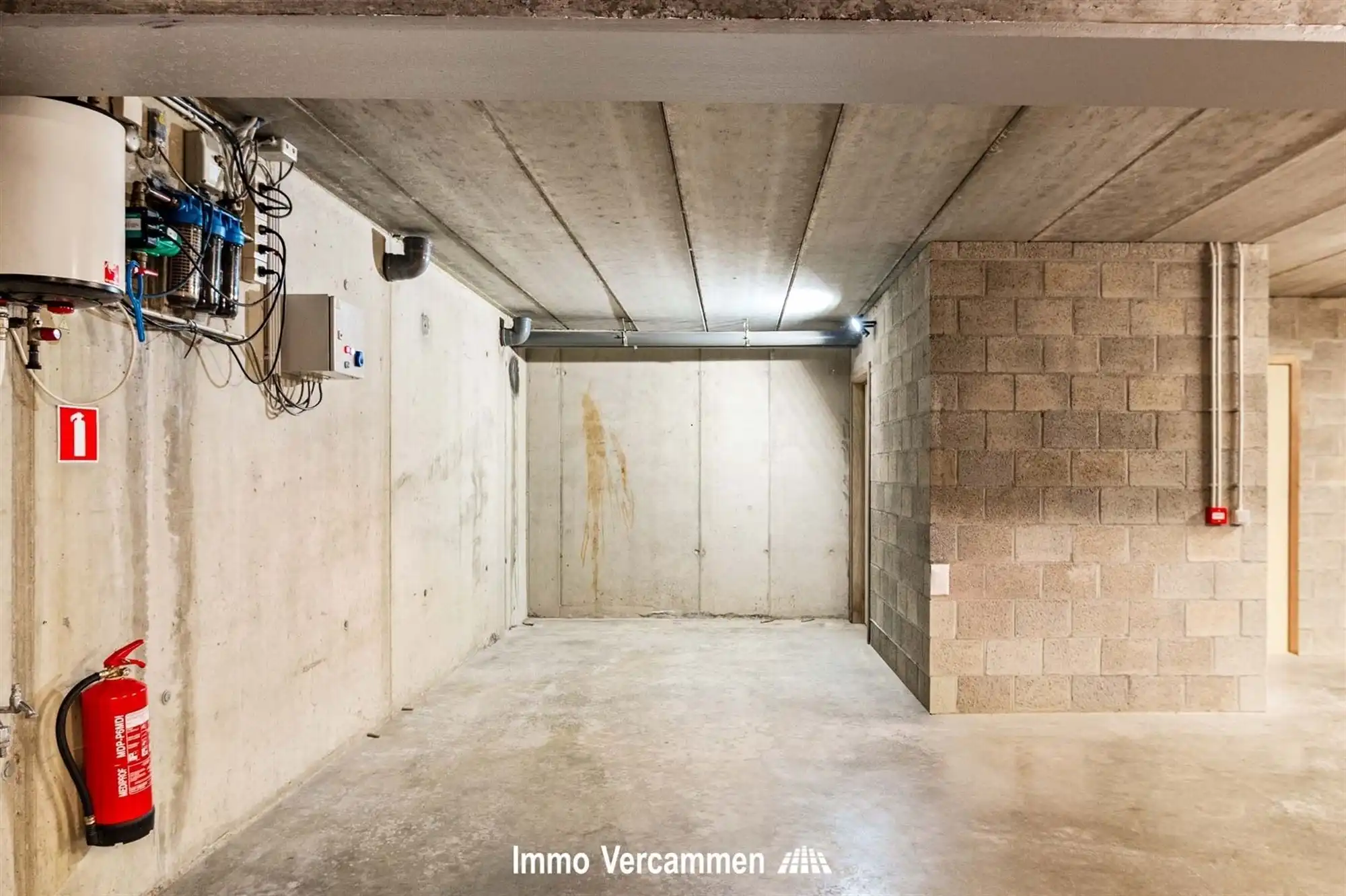 Verrassend ruim appartement met 3 SLPK te Putte foto 14