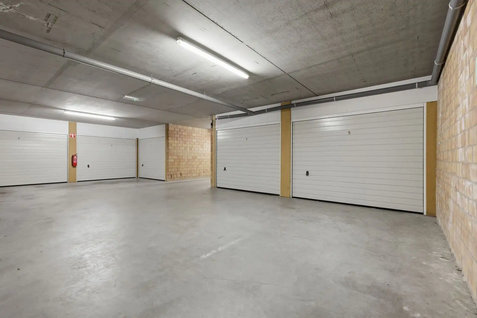 RUIM / MOGELIJKHEID GARAGE foto 20